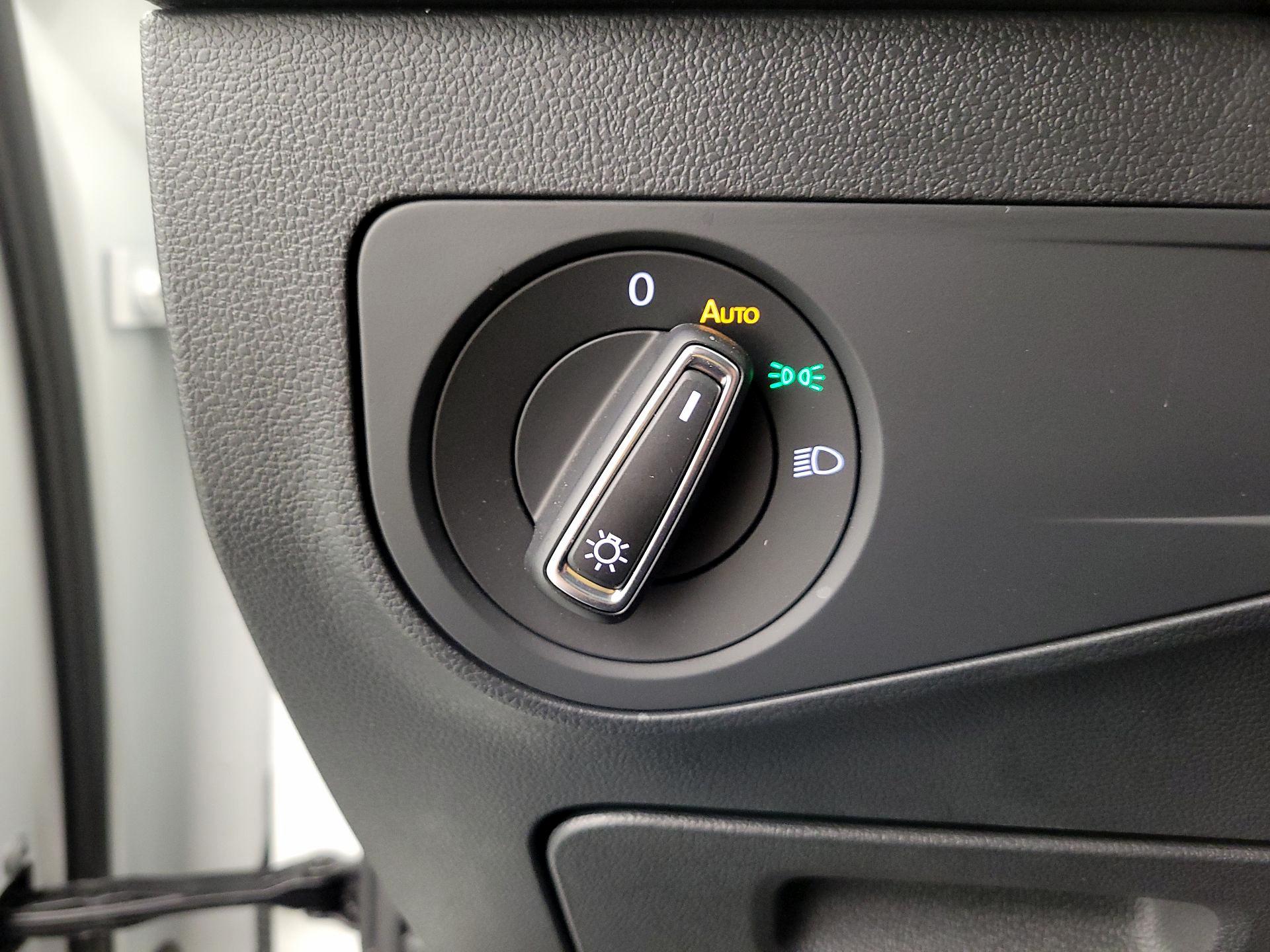 Thumbnail: 2024 Volkswagen Tiguan - 13