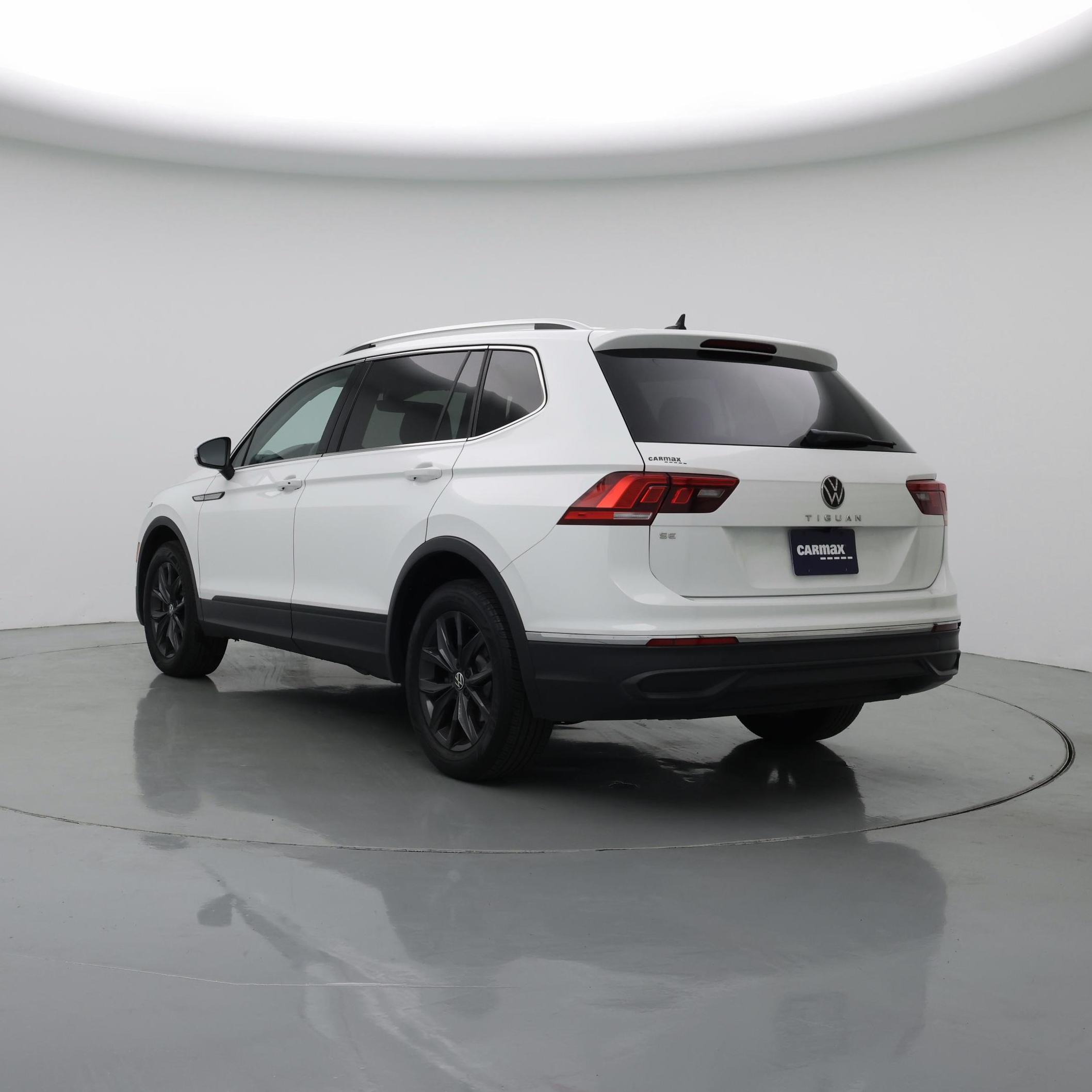 Thumbnail: 2024 Volkswagen Tiguan - 2