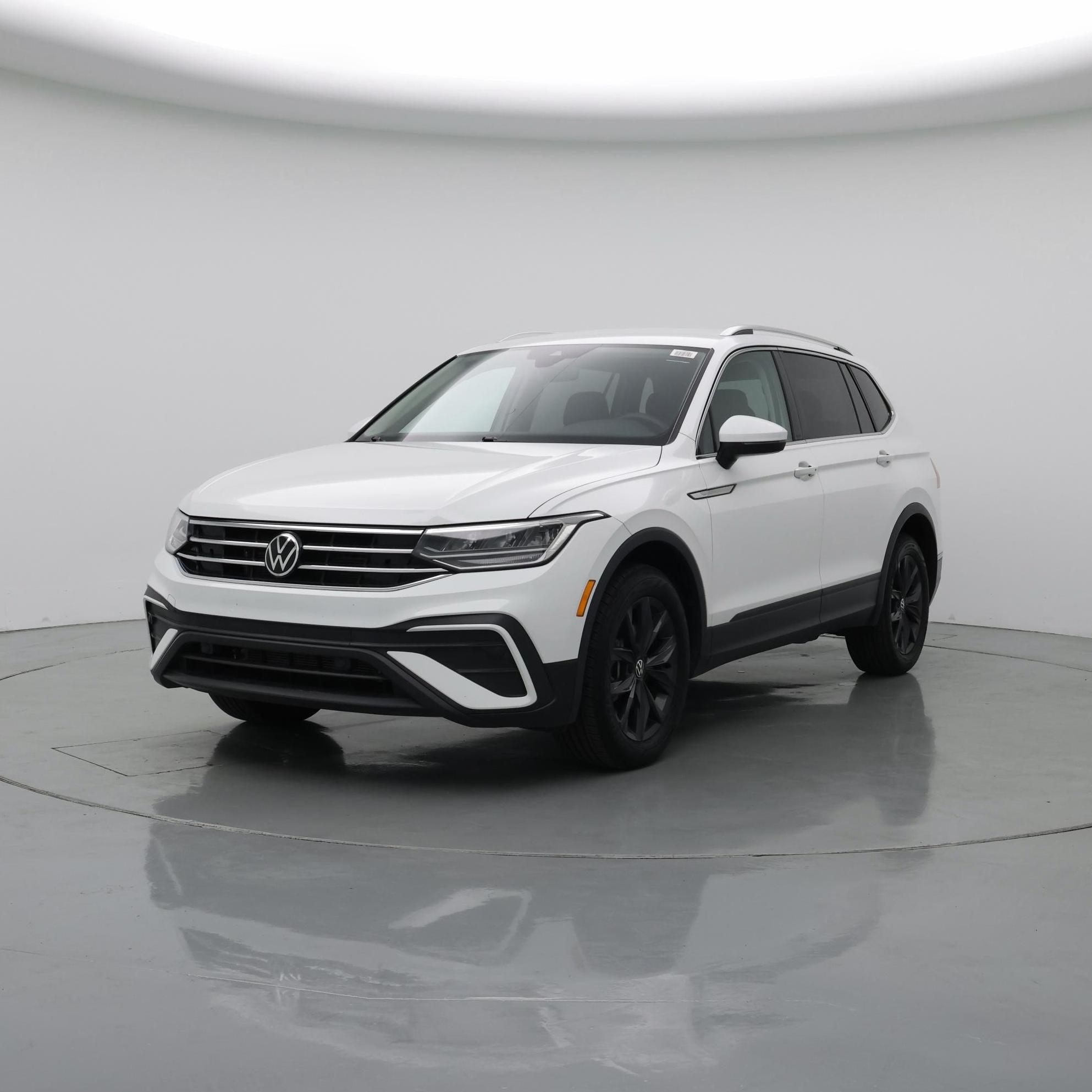 Thumbnail: 2024 Volkswagen Tiguan - 4