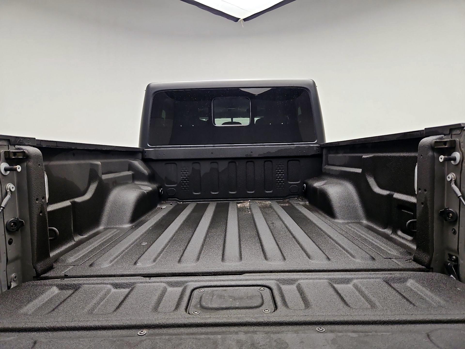 Thumbnail: 2021 Jeep Gladiator - 20