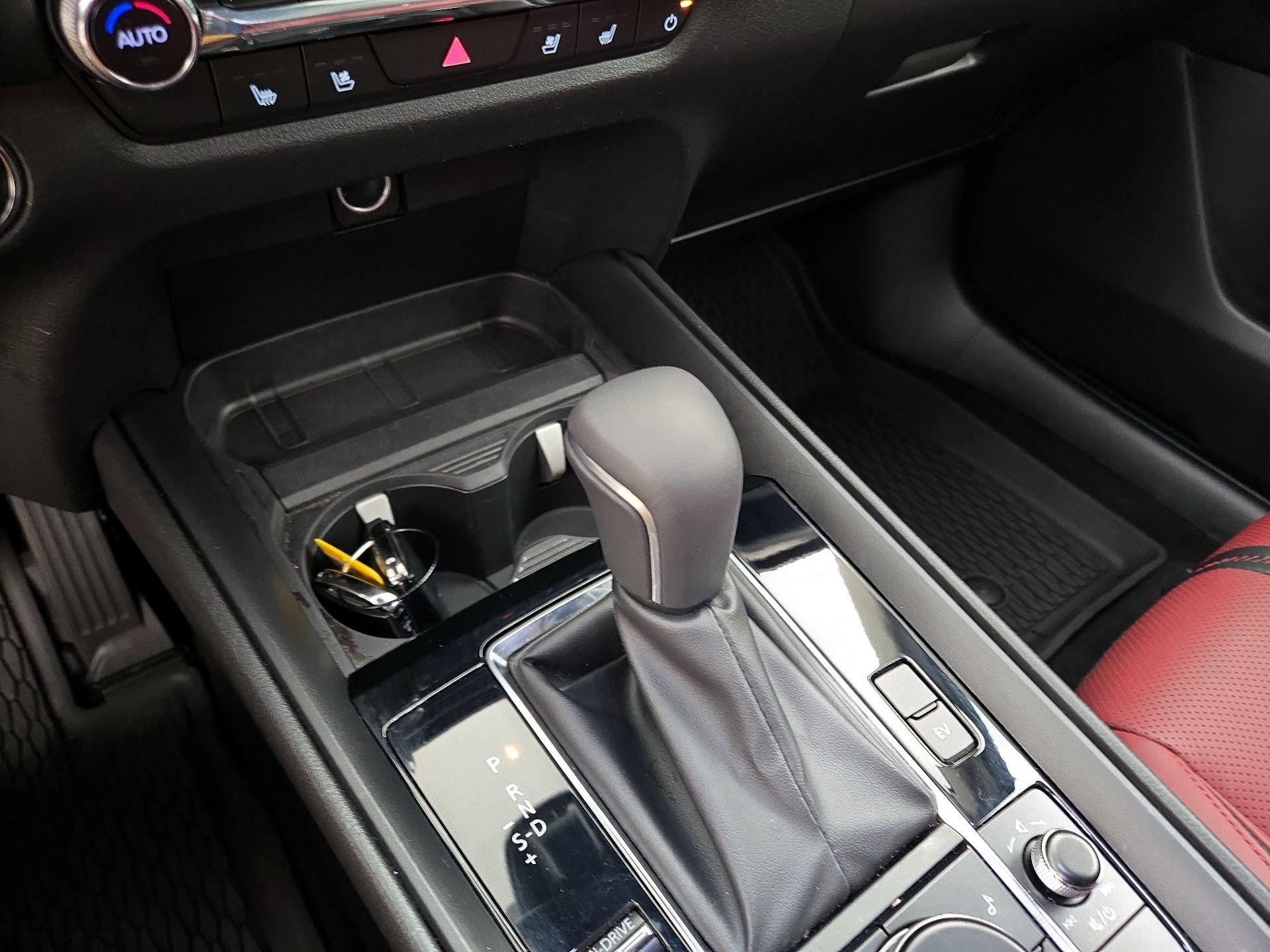 Thumbnail: 2025 Mazda CX-50 - 17