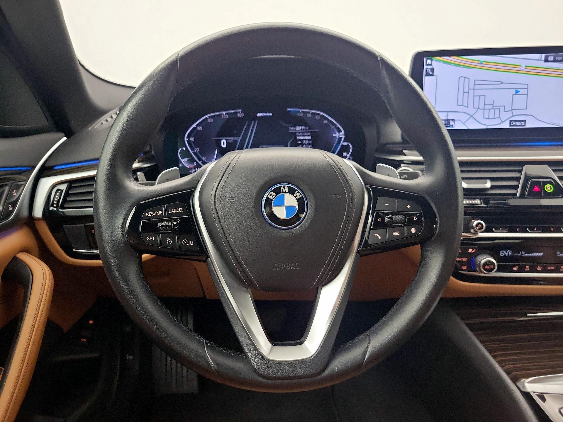 Thumbnail: 2023 BMW 5 Series - 10