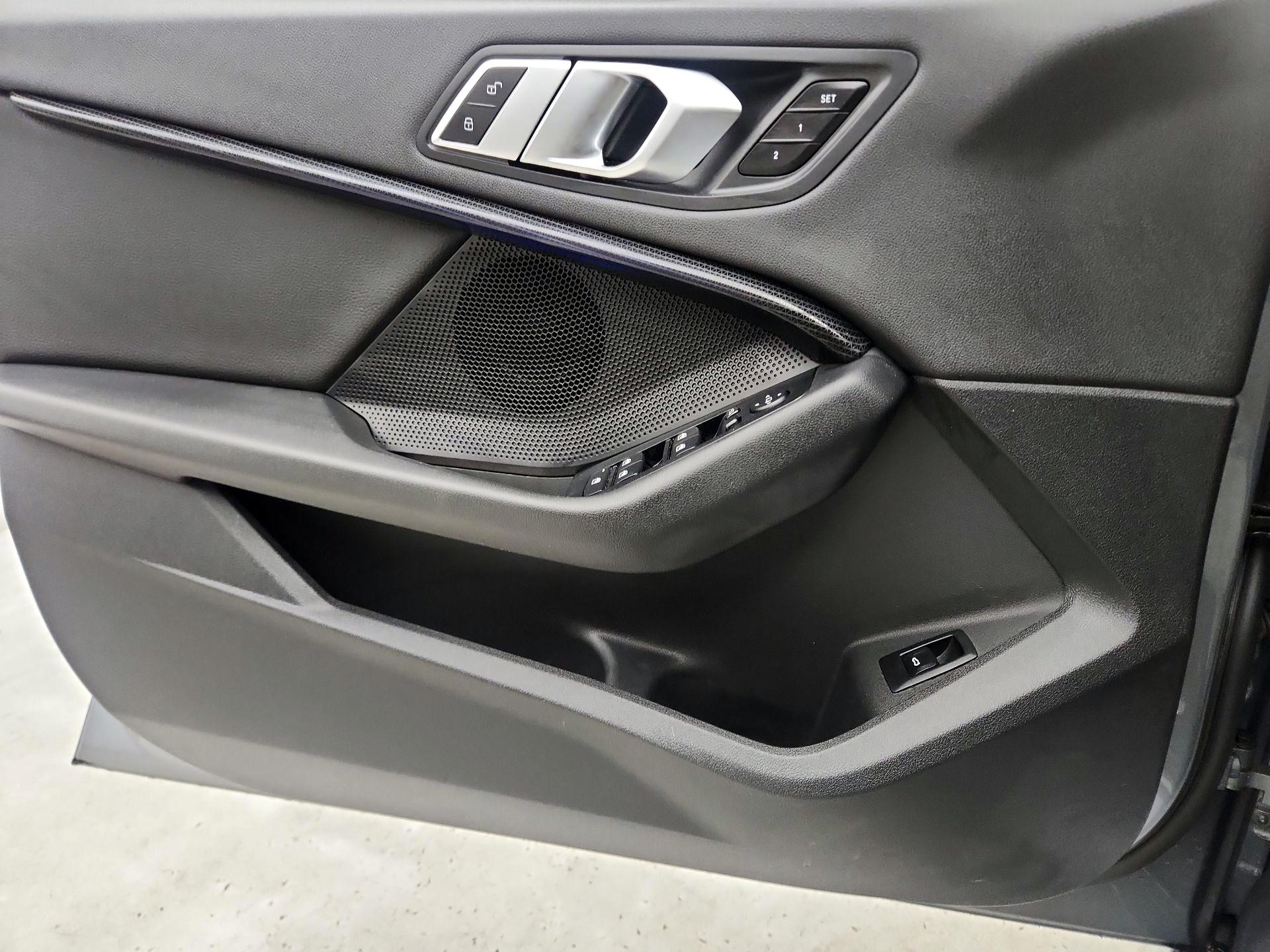 Thumbnail: 2023 BMW 2 Series - 12