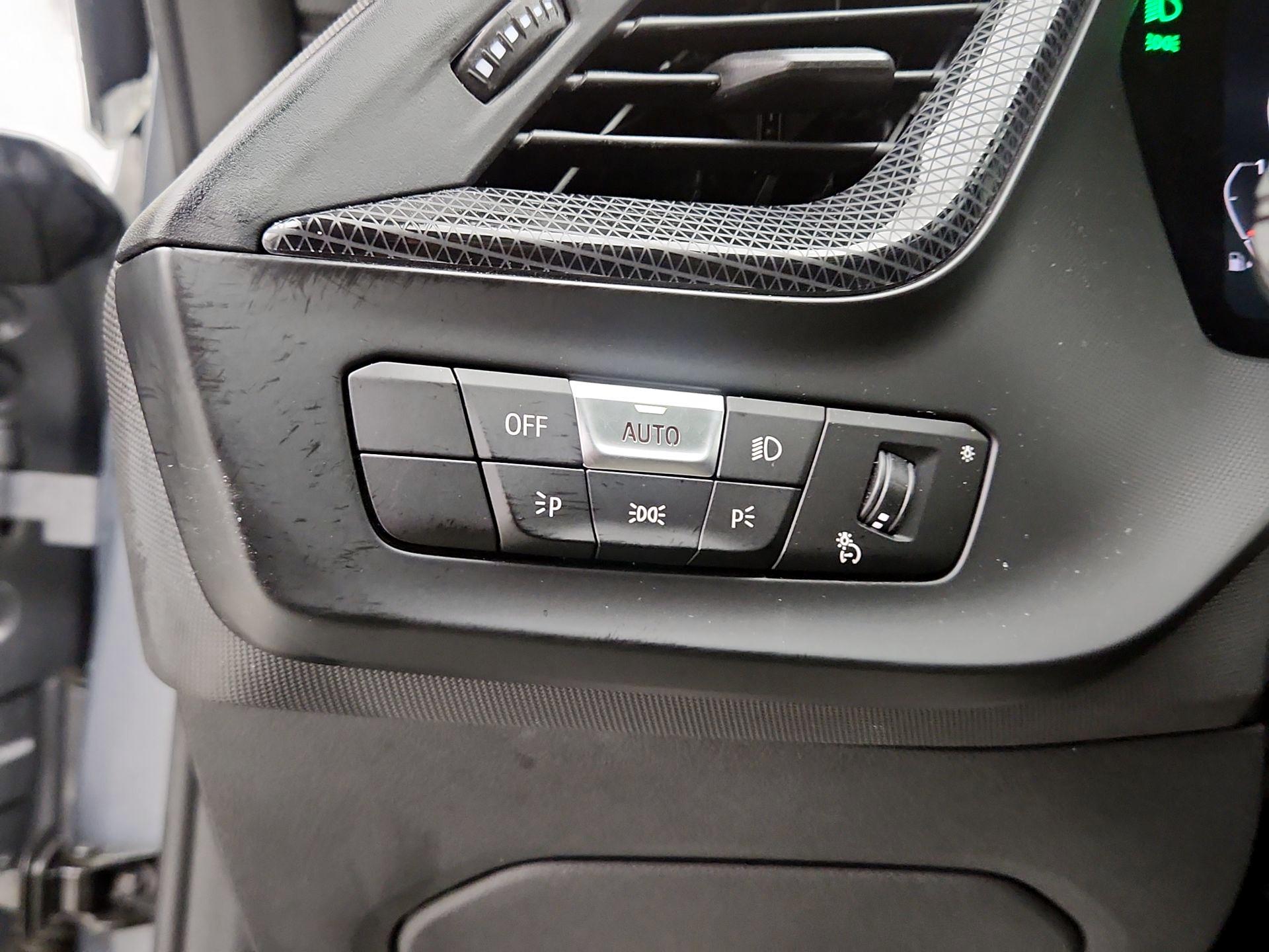 Thumbnail: 2023 BMW 2 Series - 13