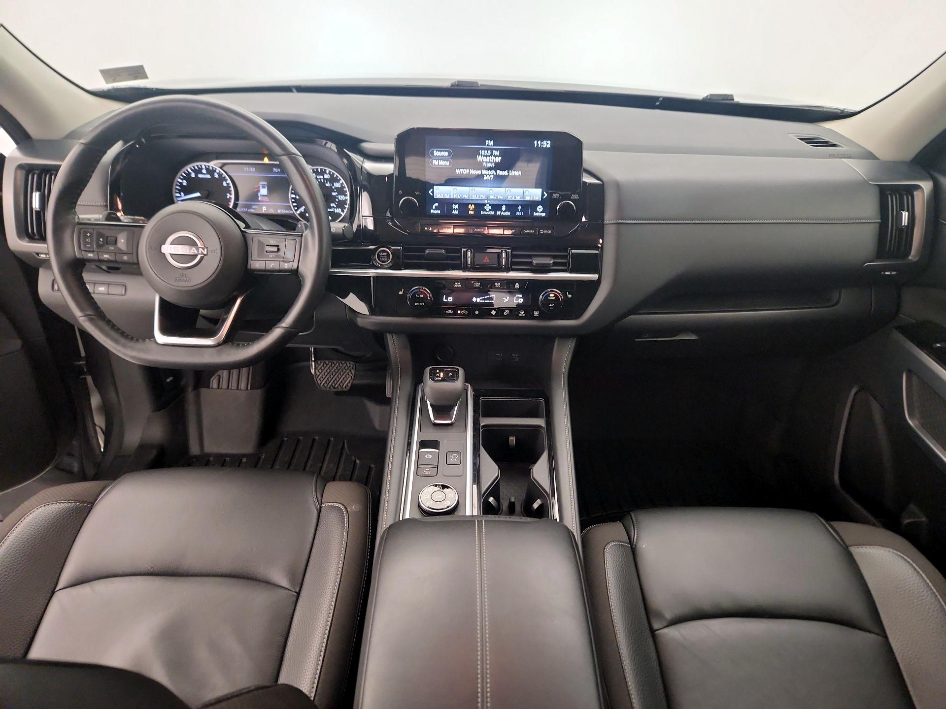 Thumbnail: 2022 Nissan Pathfinder - 9