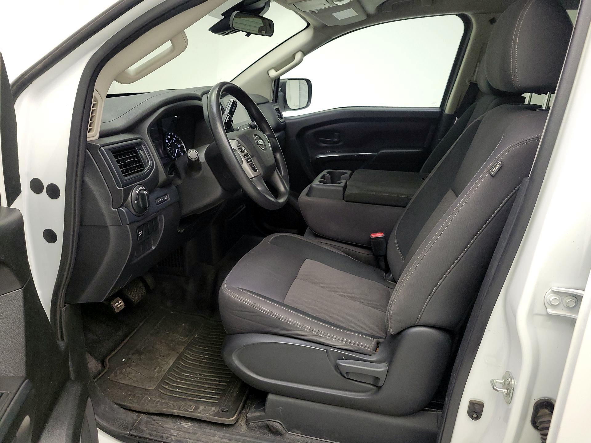 Thumbnail: 2022 Nissan Titan - 9