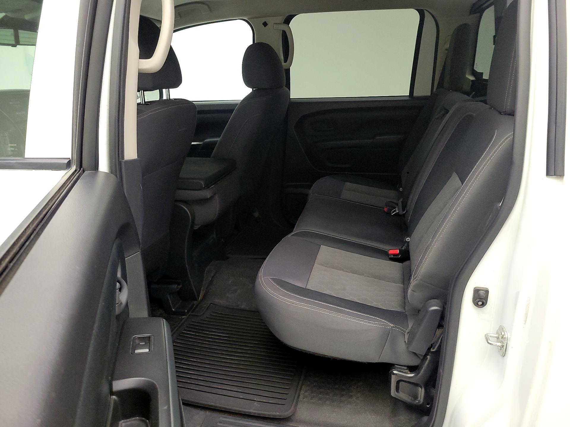 Thumbnail: 2022 Nissan Titan - 17