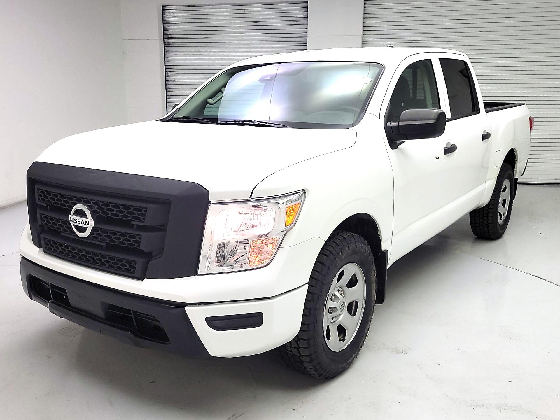 Thumbnail: 2022 Nissan Titan - 3