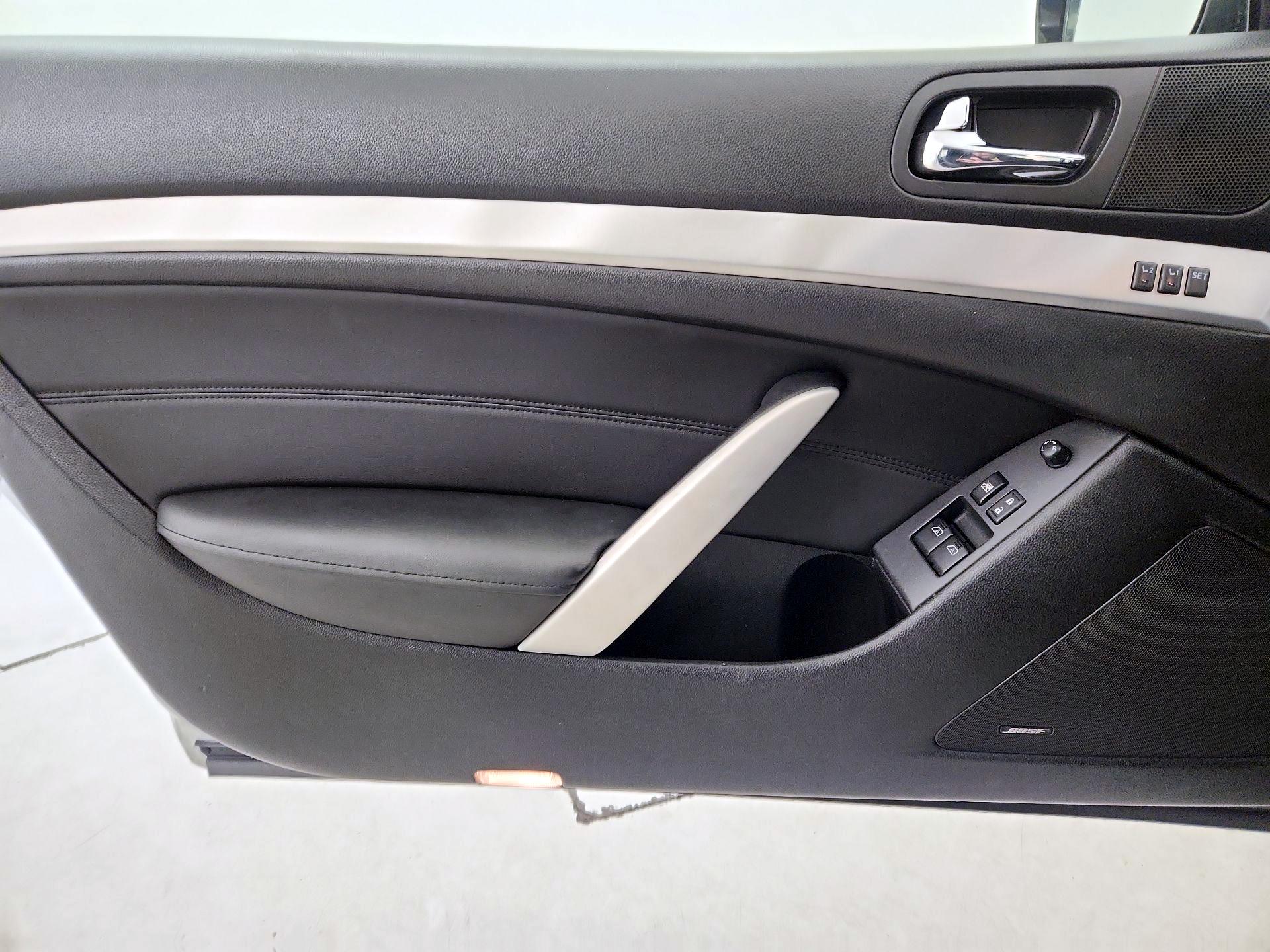 Thumbnail: 2014 INFINITI Q60 - 12