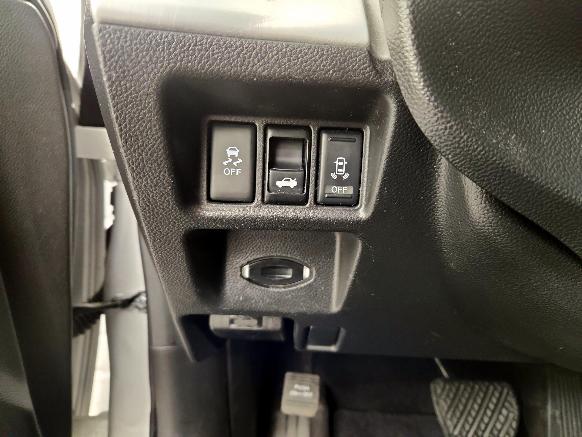 Thumbnail: 2014 INFINITI Q60 - 13