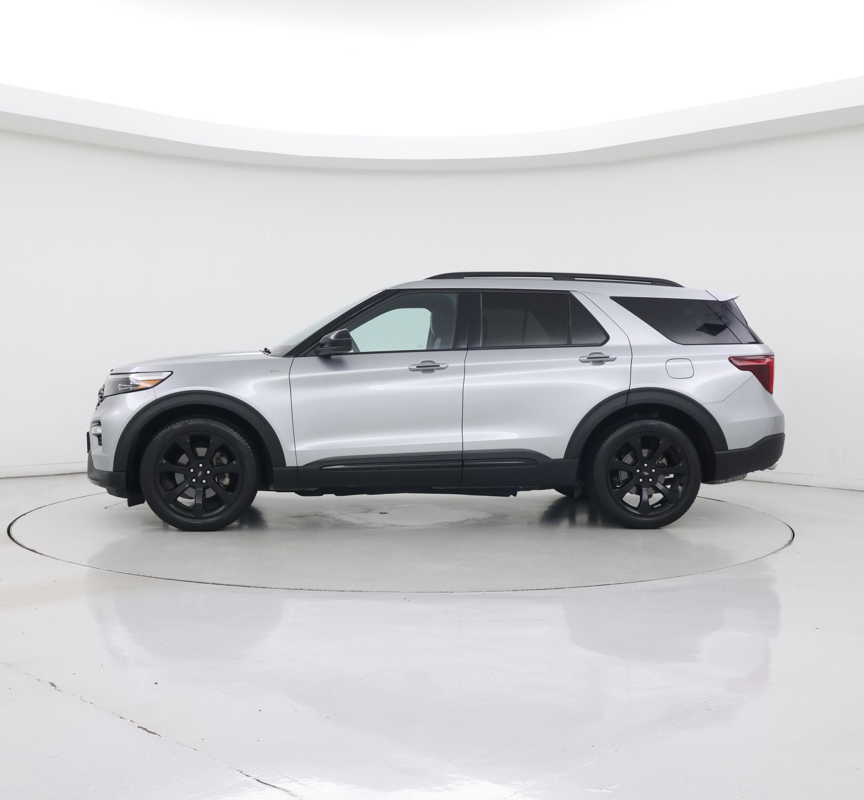 Thumbnail: 2023 Ford Explorer - 3