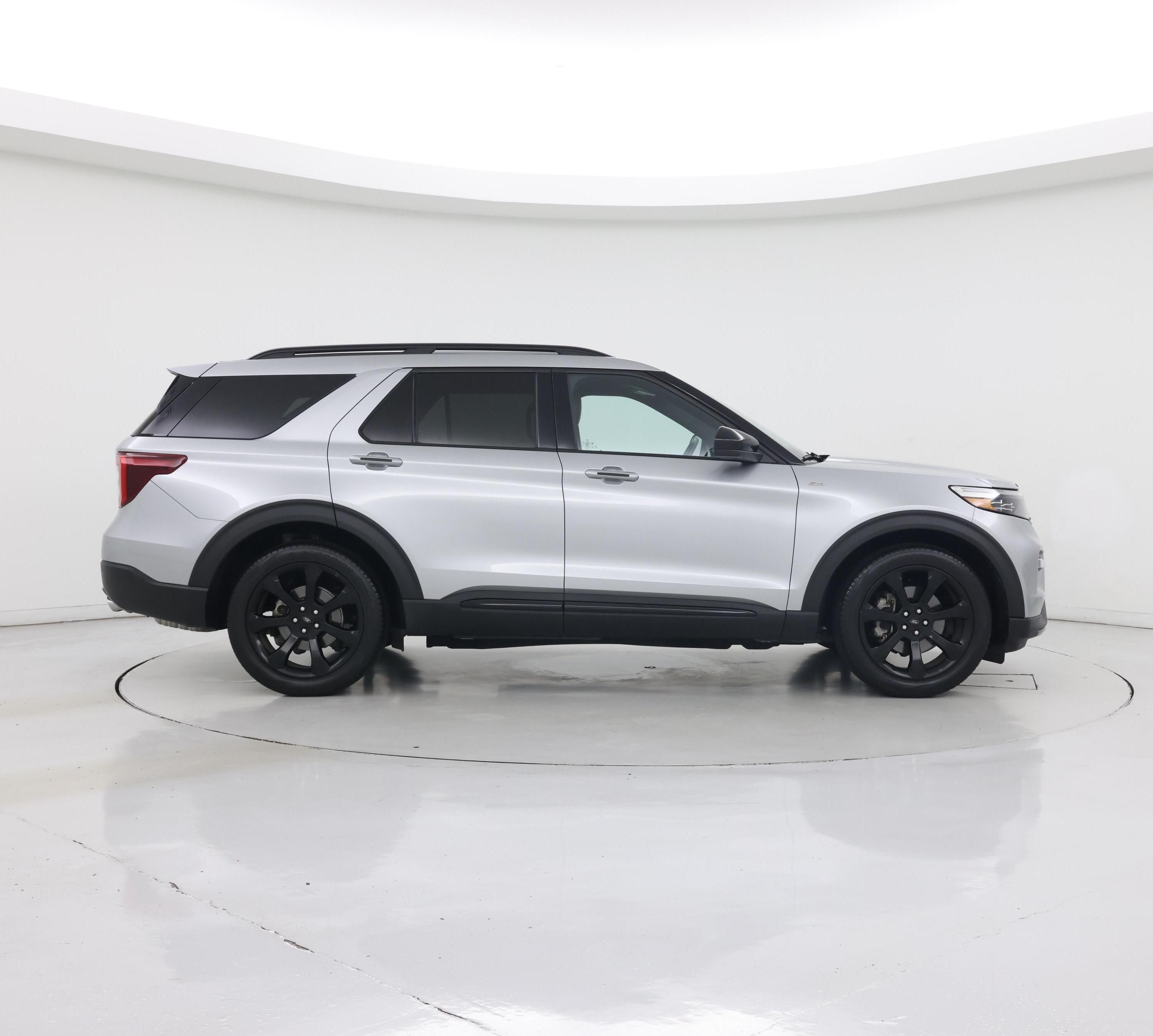 Thumbnail: 2023 Ford Explorer - 7