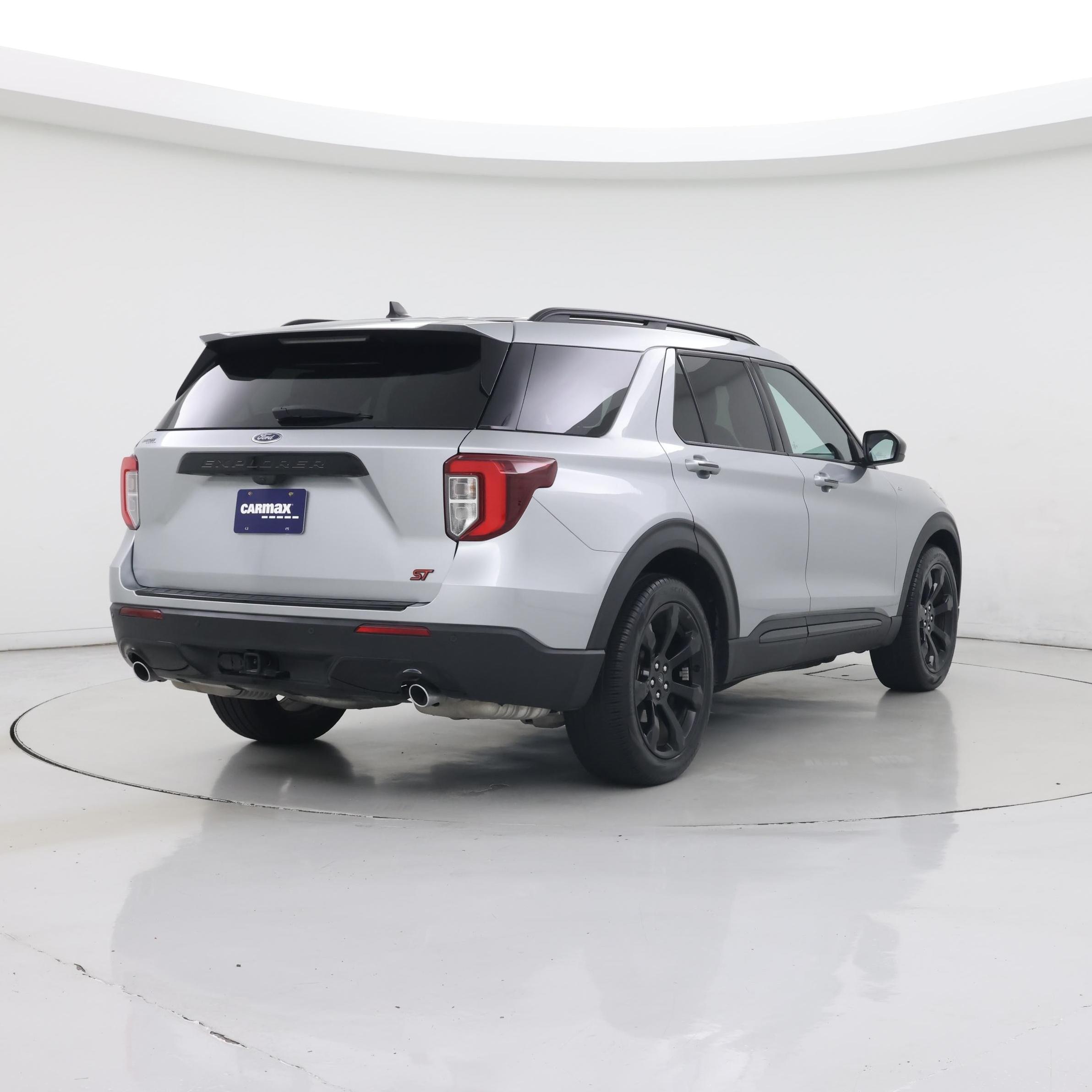 Thumbnail: 2023 Ford Explorer - 8