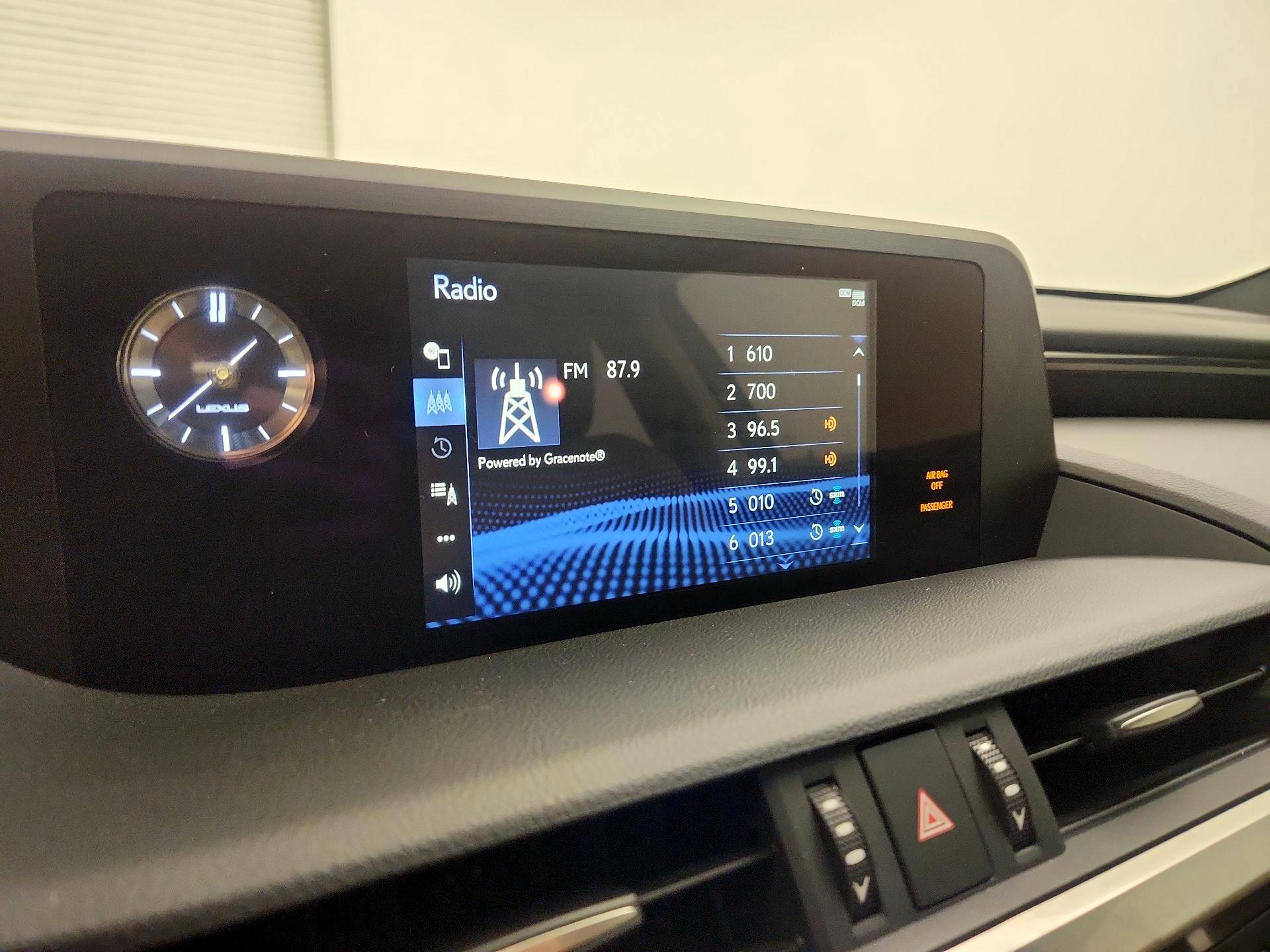 Thumbnail: 2021 Lexus ES - 15