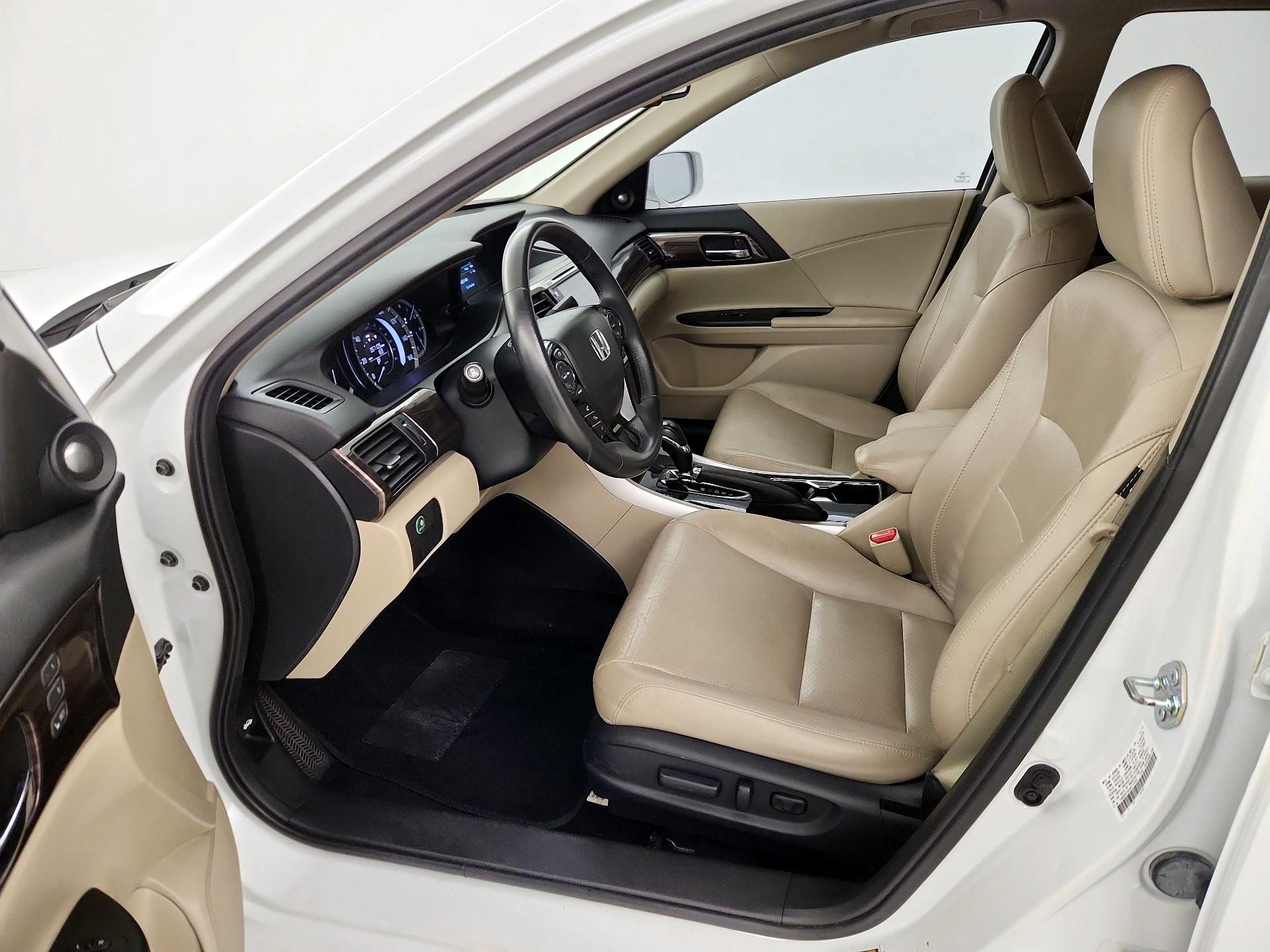 Thumbnail: 2016 Honda Accord - 11