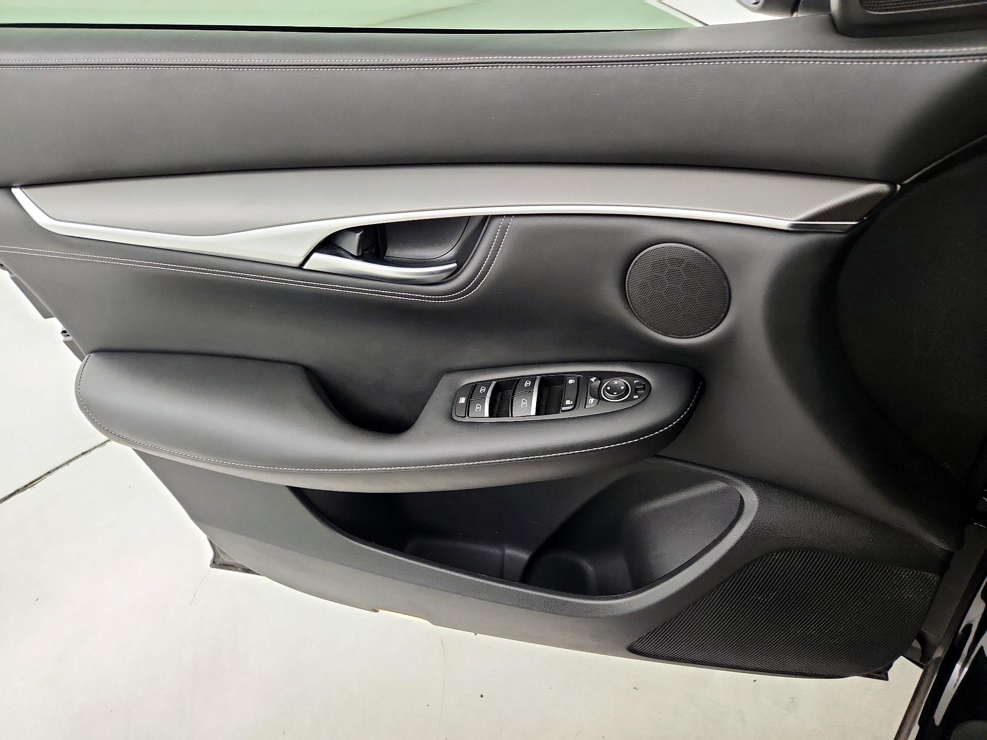 Thumbnail: 2023 INFINITI QX55 - 12