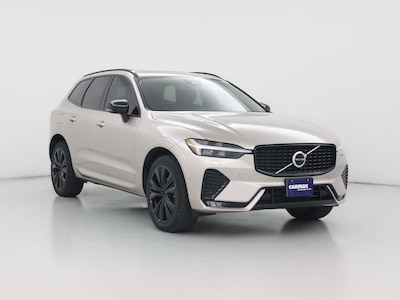 2023 Volvo XC60 B5 Plus Dark Theme