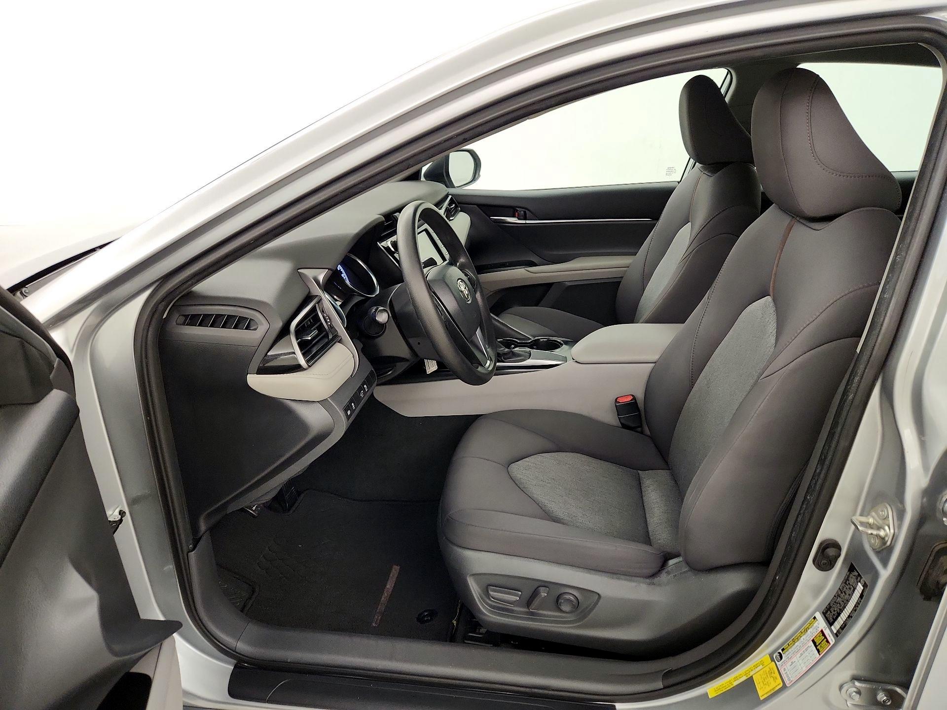 Thumbnail: 2020 Toyota Camry - 11