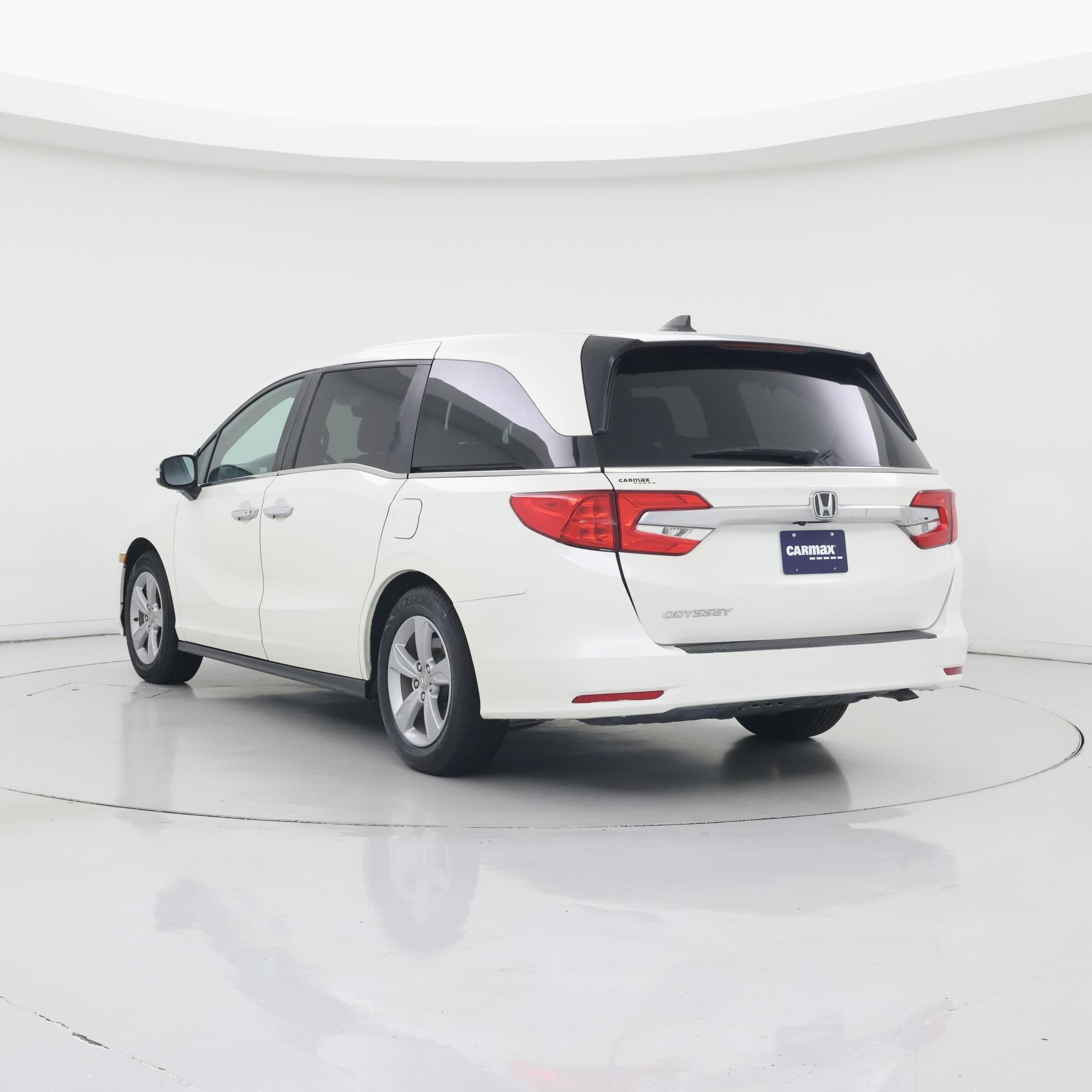 Thumbnail: 2019 Honda Odyssey - 2
