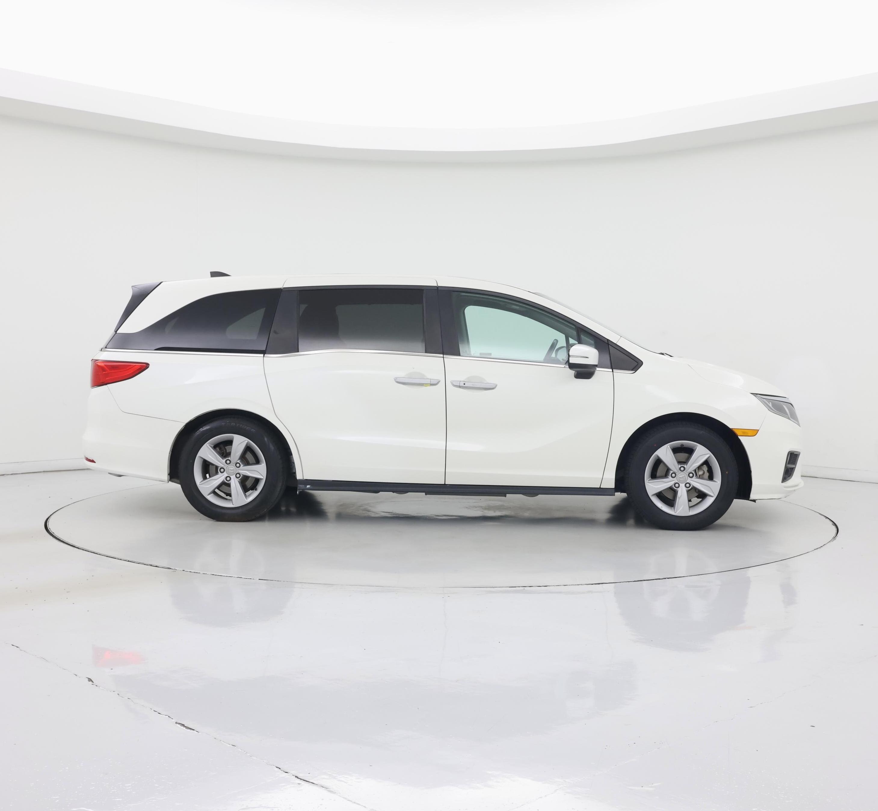 Thumbnail: 2019 Honda Odyssey - 7