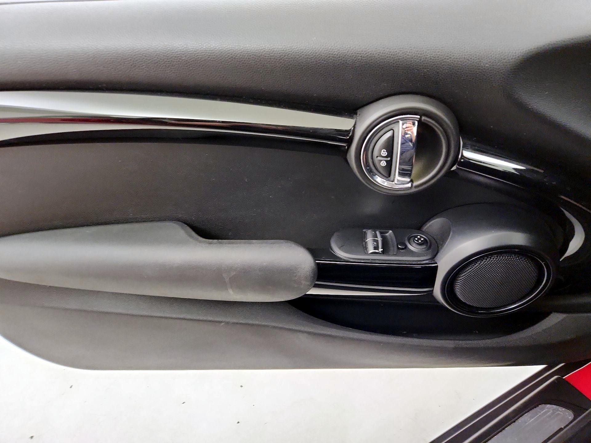 Thumbnail: 2019 MINI Cooper Hardtop - 12