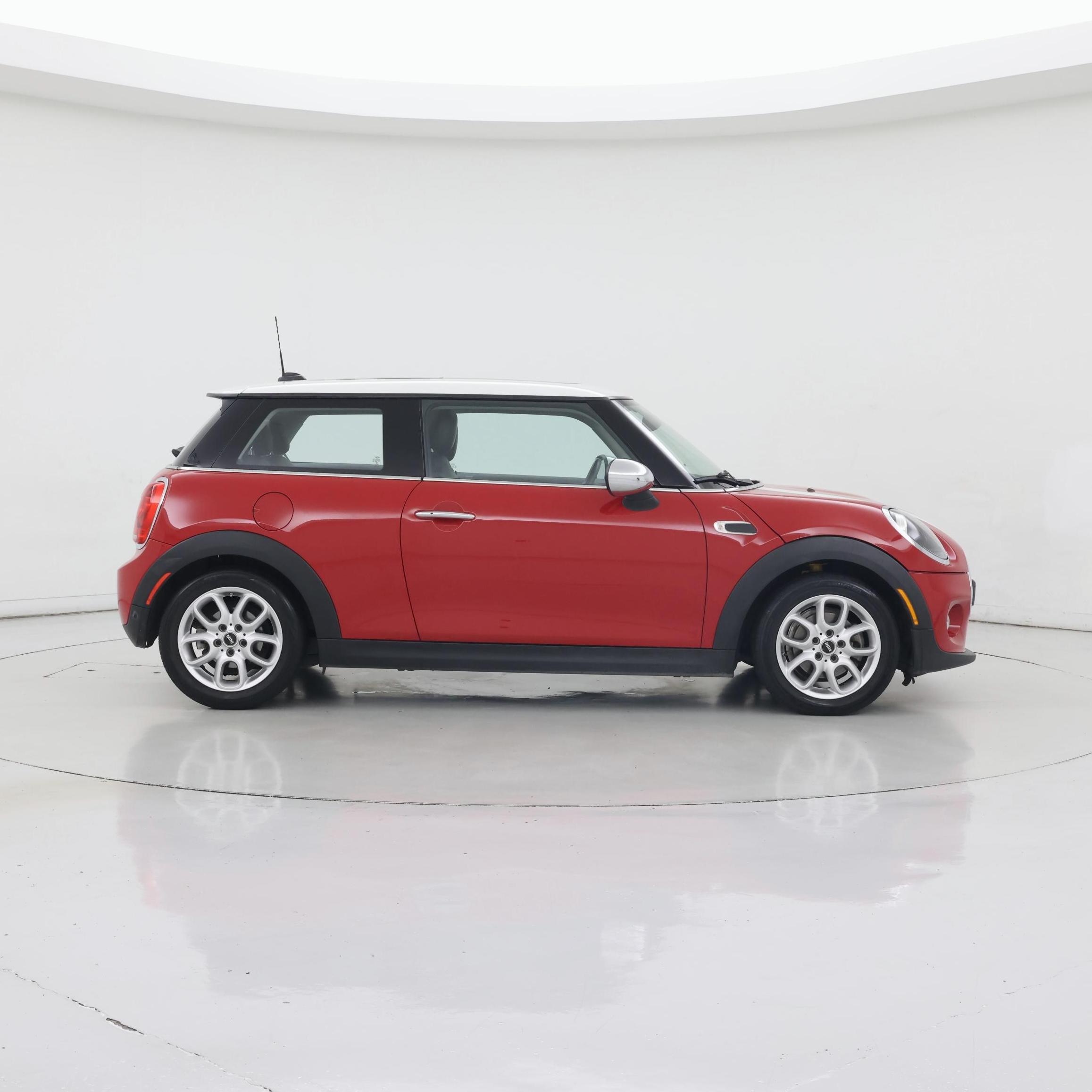 Thumbnail: 2019 MINI Cooper Hardtop - 7