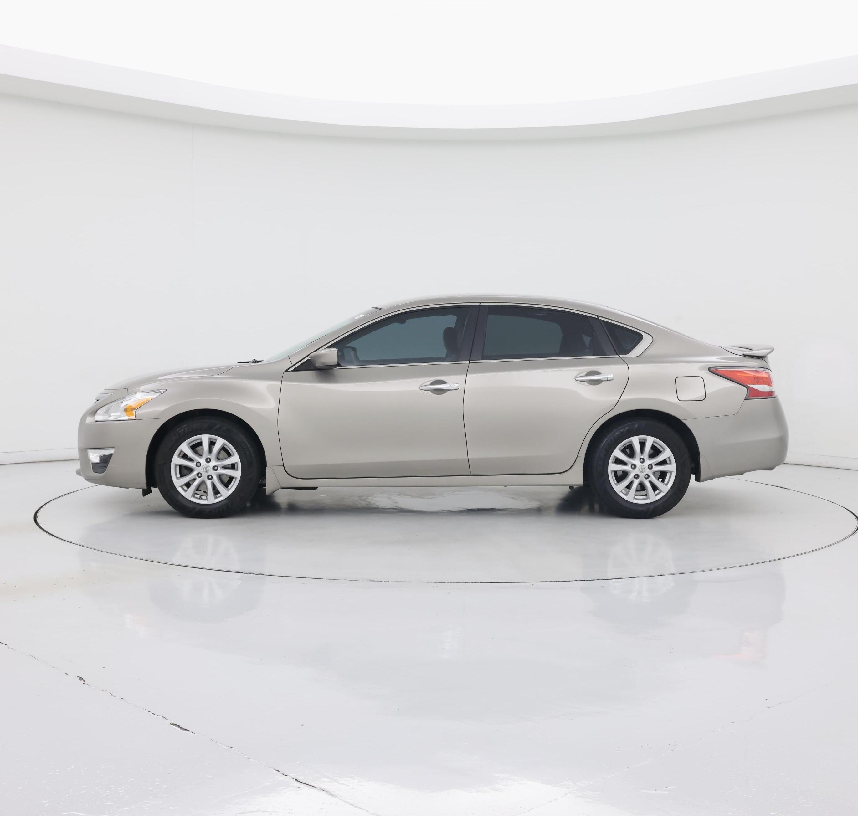 Thumbnail: 2014 Nissan Altima - 3