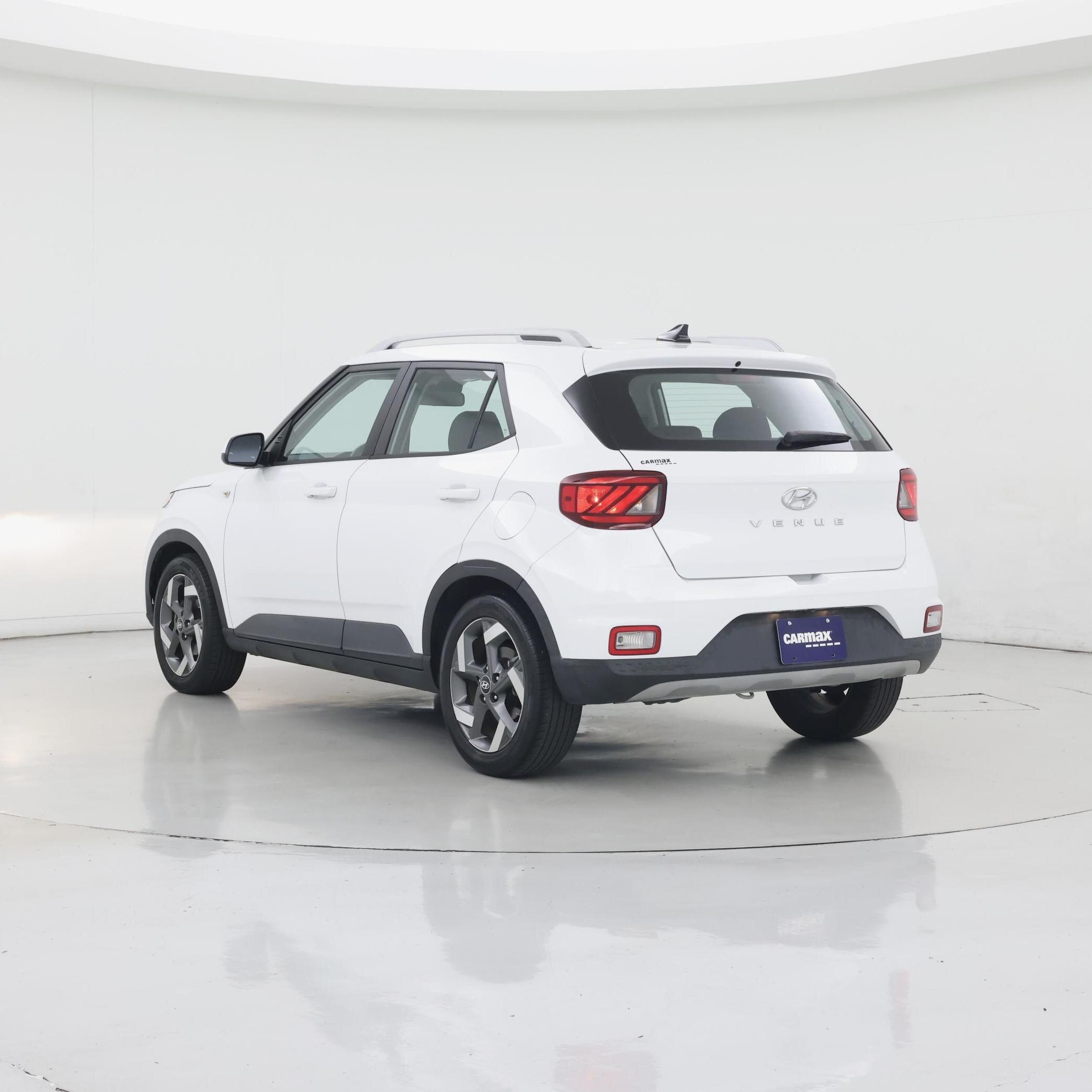 Thumbnail: 2022 Hyundai Venue - 2