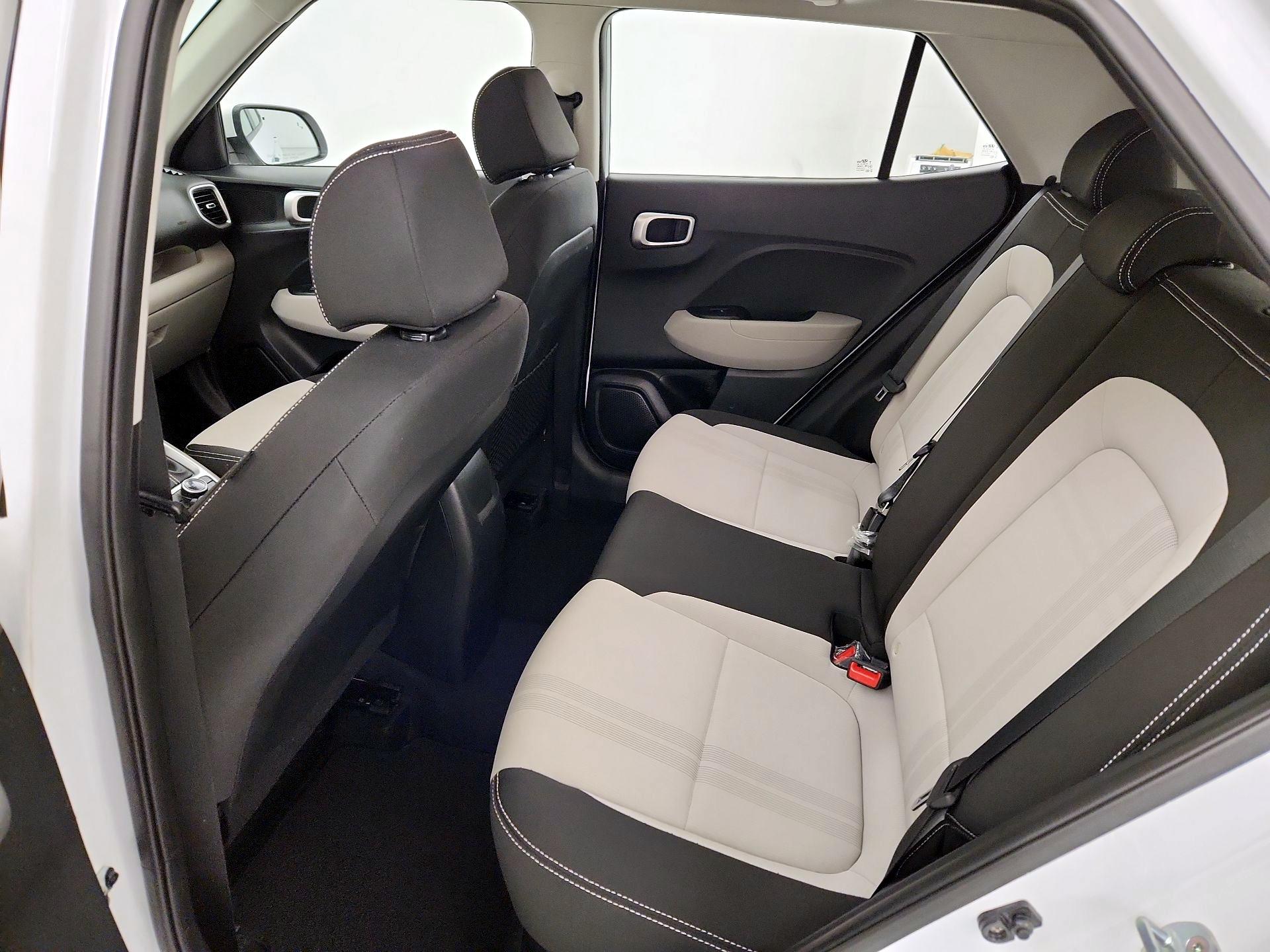 Thumbnail: 2022 Hyundai Venue - 20