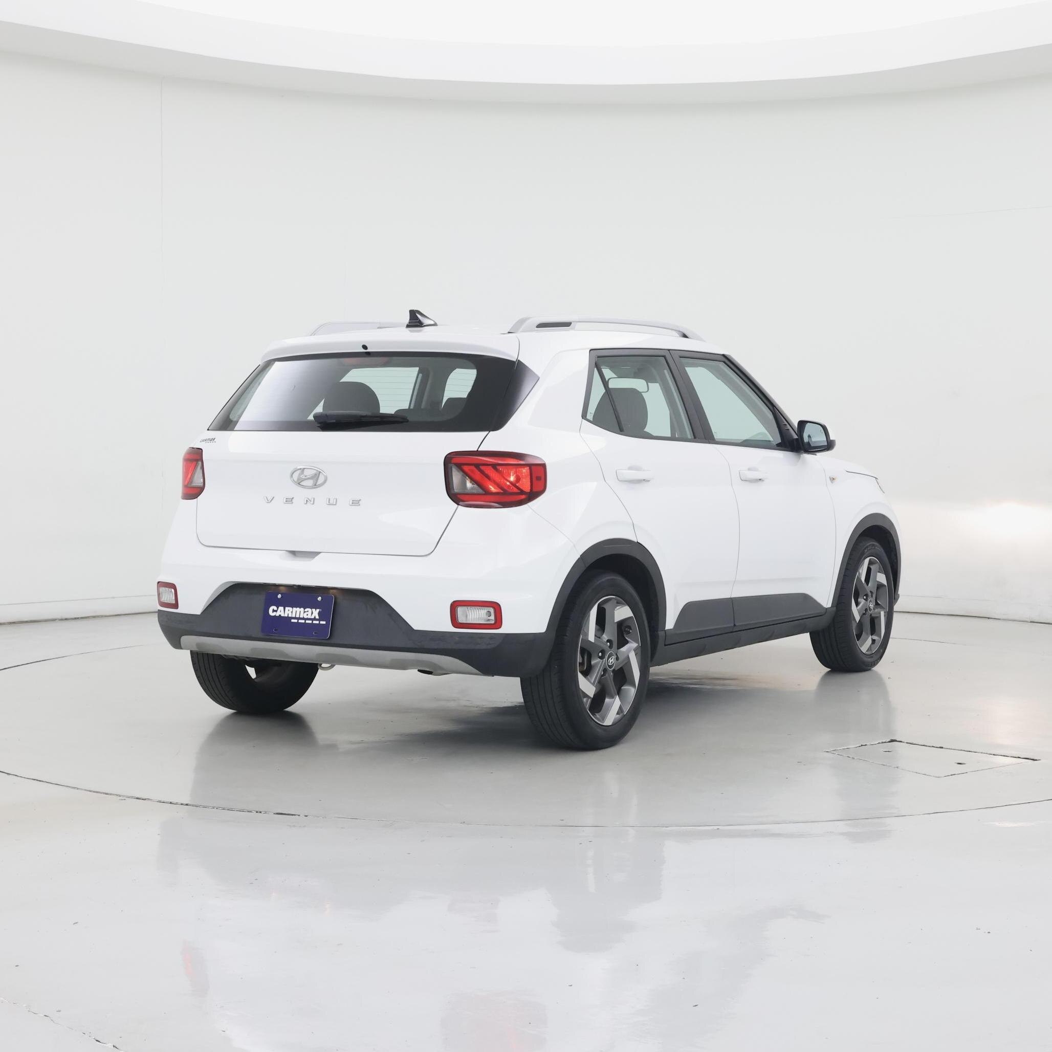 Thumbnail: 2022 Hyundai Venue - 8