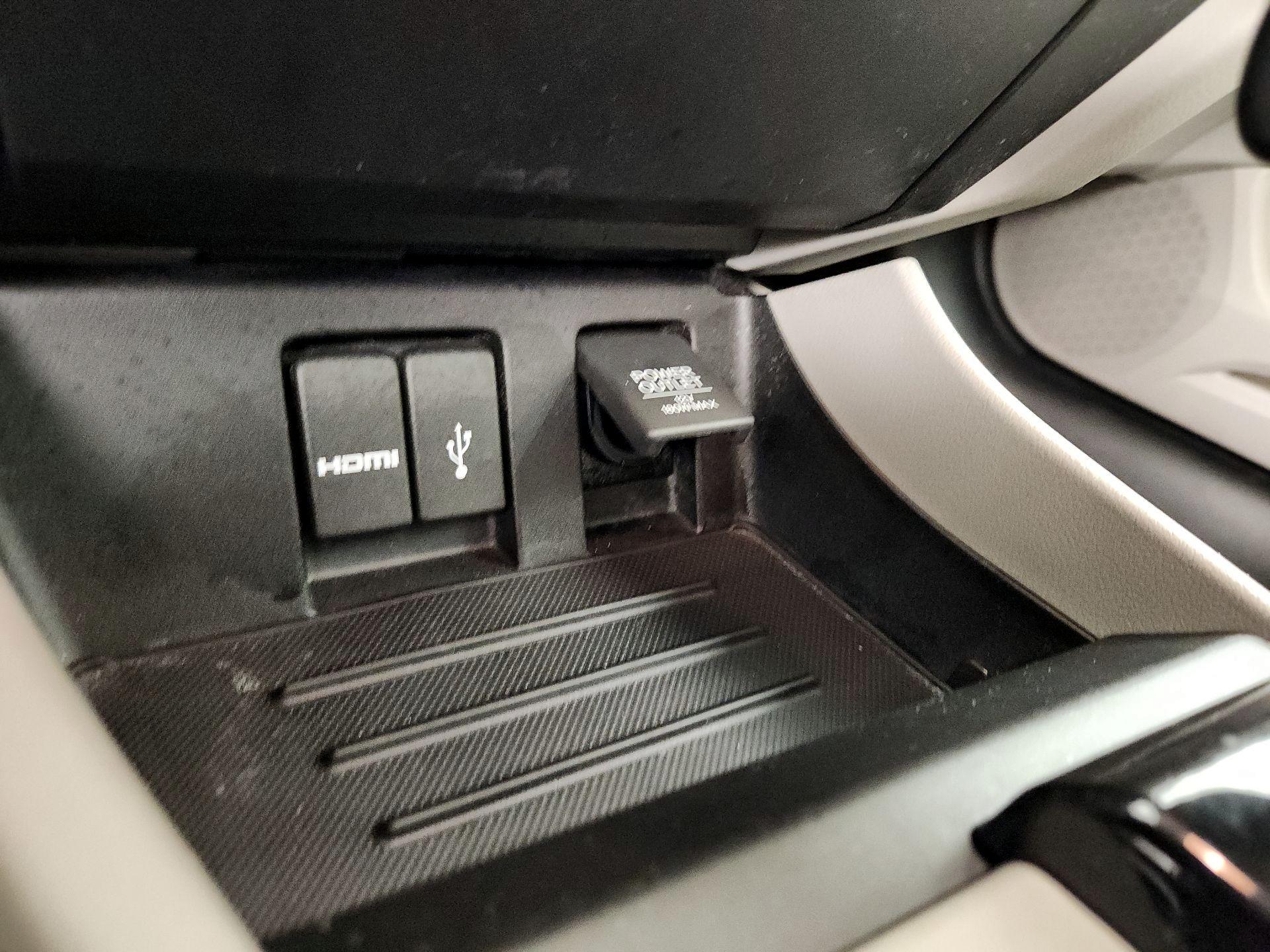 Thumbnail: 2015 Honda Civic - 18