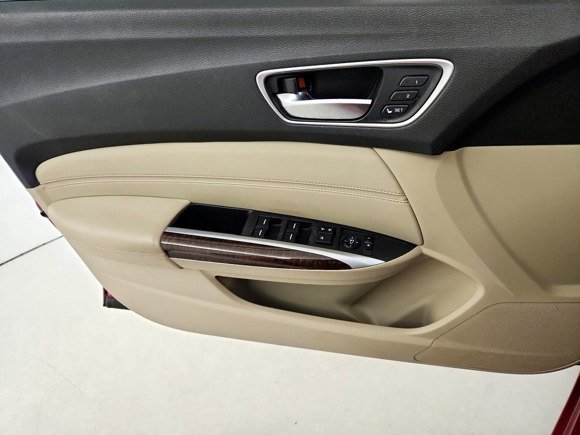 Thumbnail: 2018 Acura TLX - 12