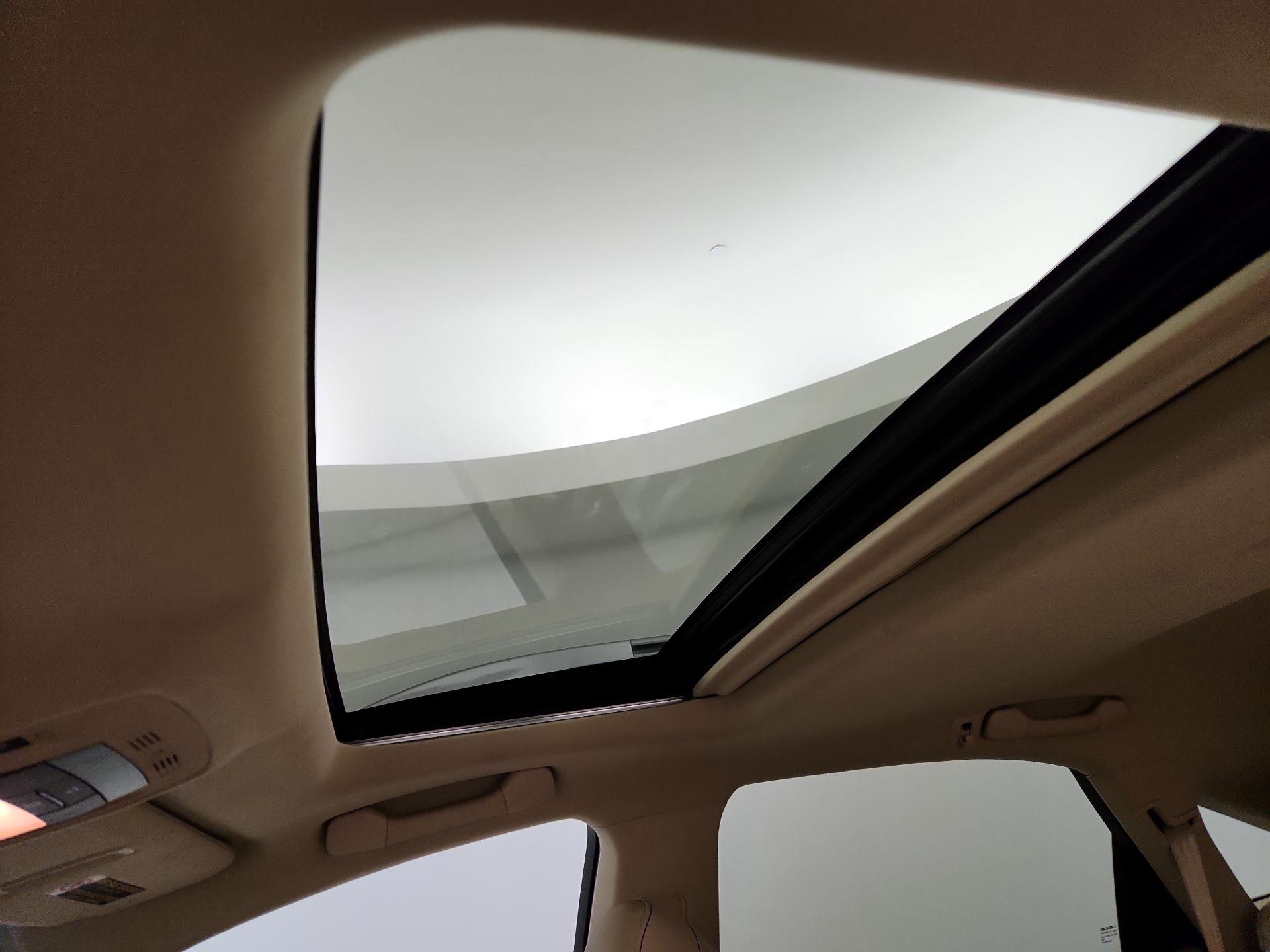 Thumbnail: 2015 Lexus RX - 19