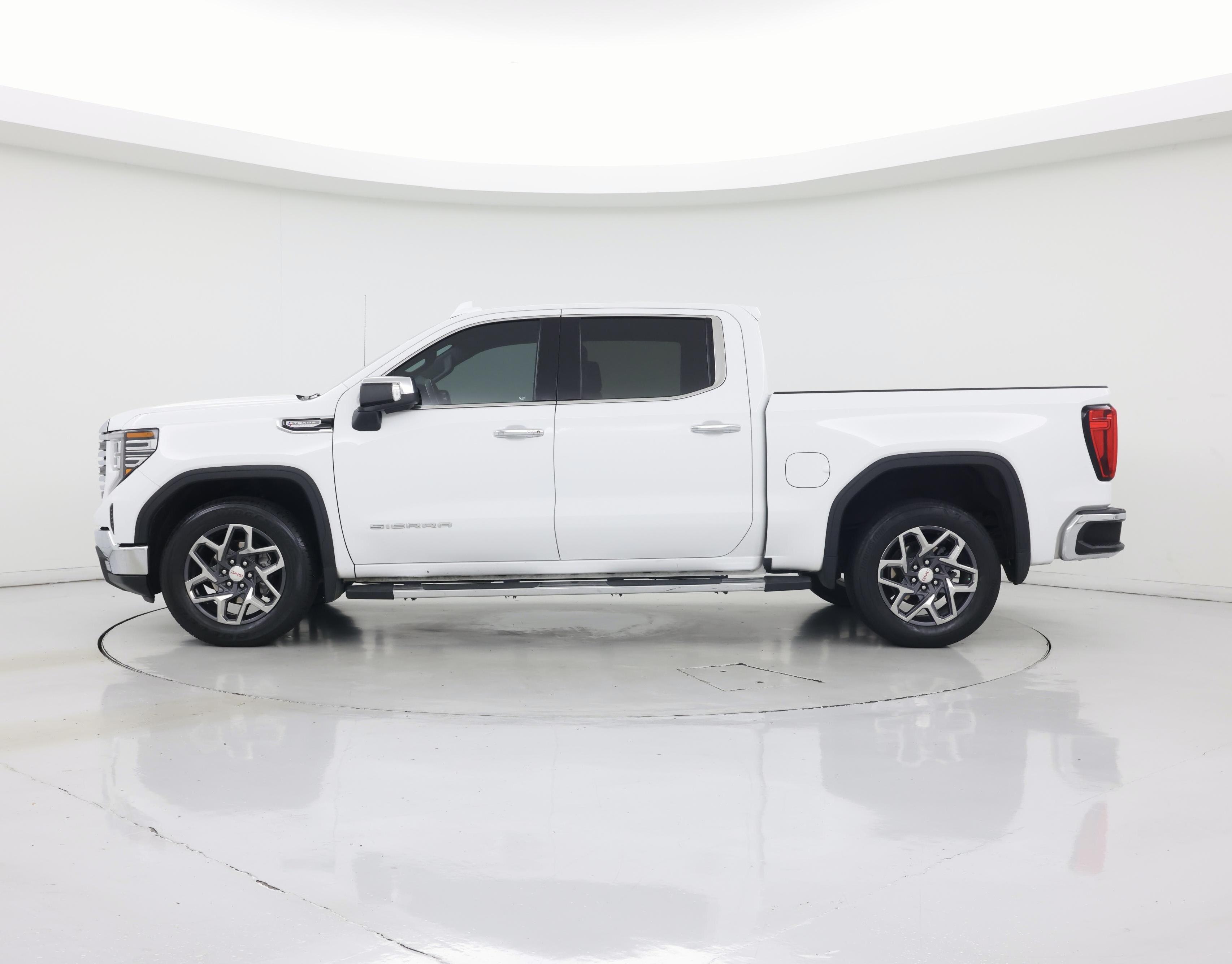 Thumbnail: 2023 GMC Sierra 1500 - 3