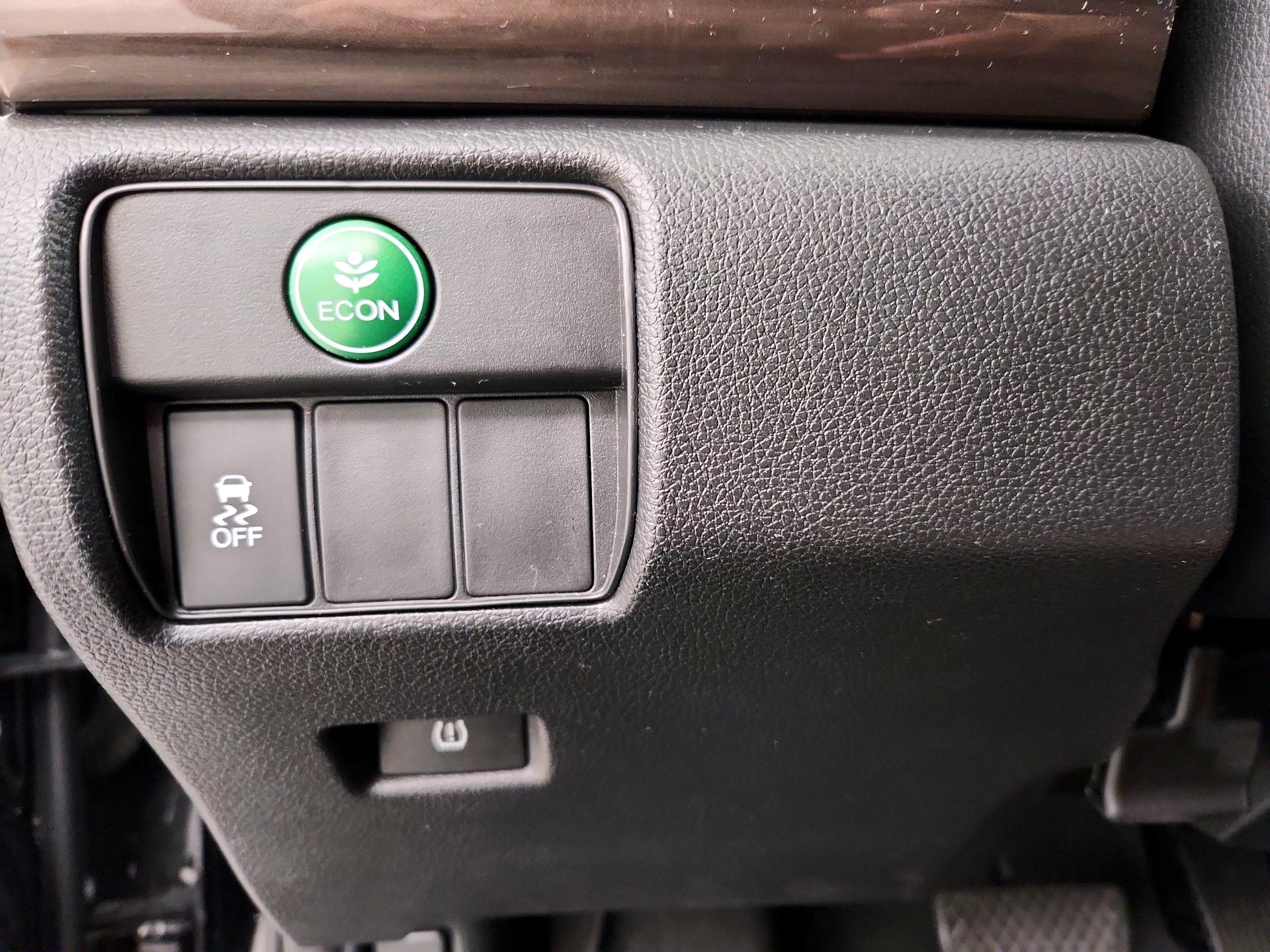 Thumbnail: 2017 Honda Accord - 13