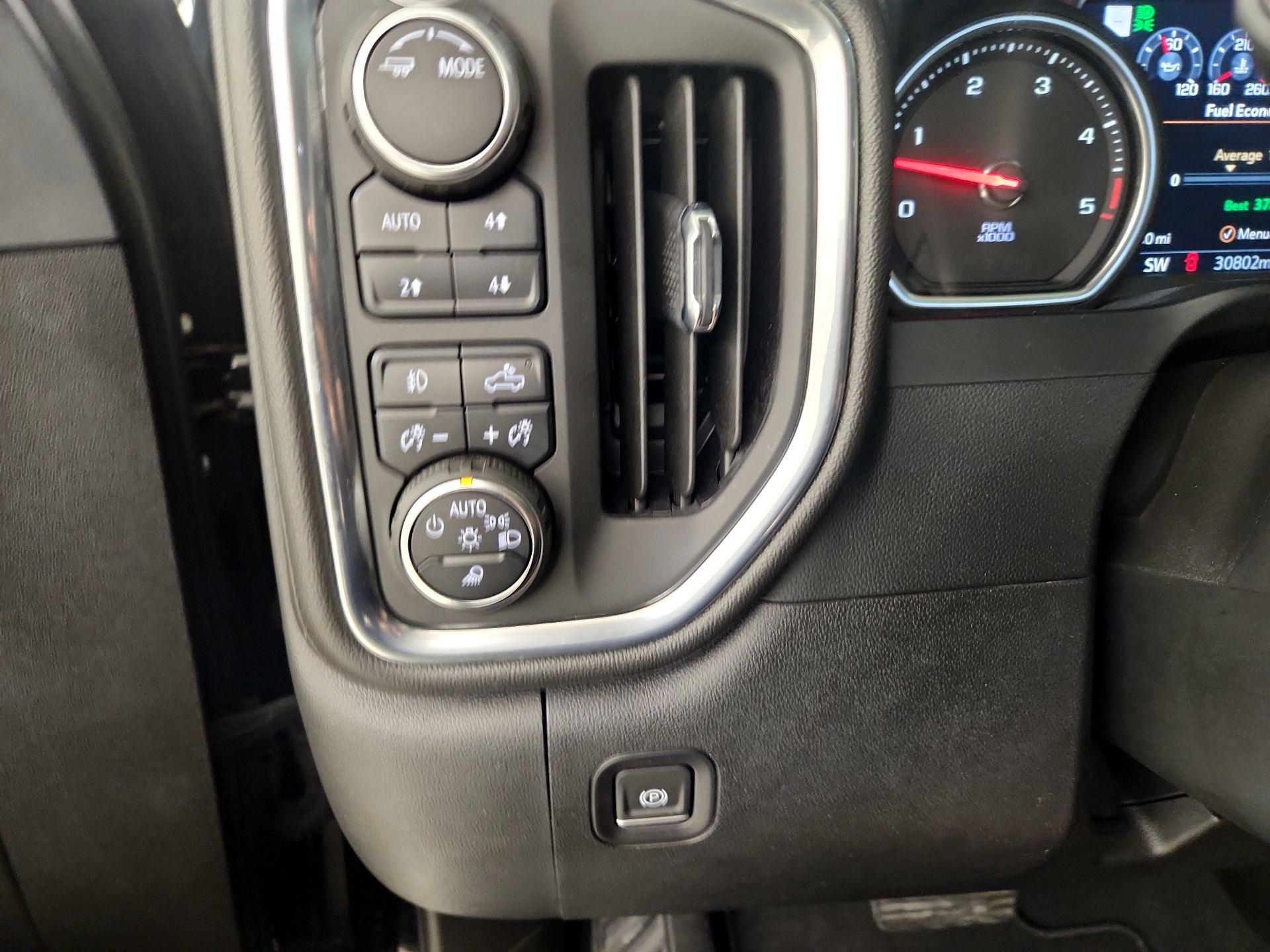 Thumbnail: 2022 Chevrolet Silverado 2500 - 13