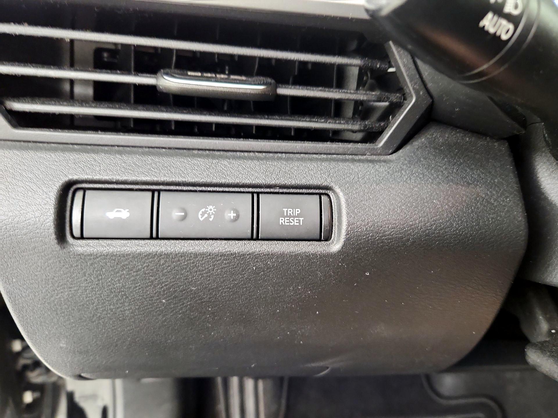 Thumbnail: 2021 Nissan Altima - 13