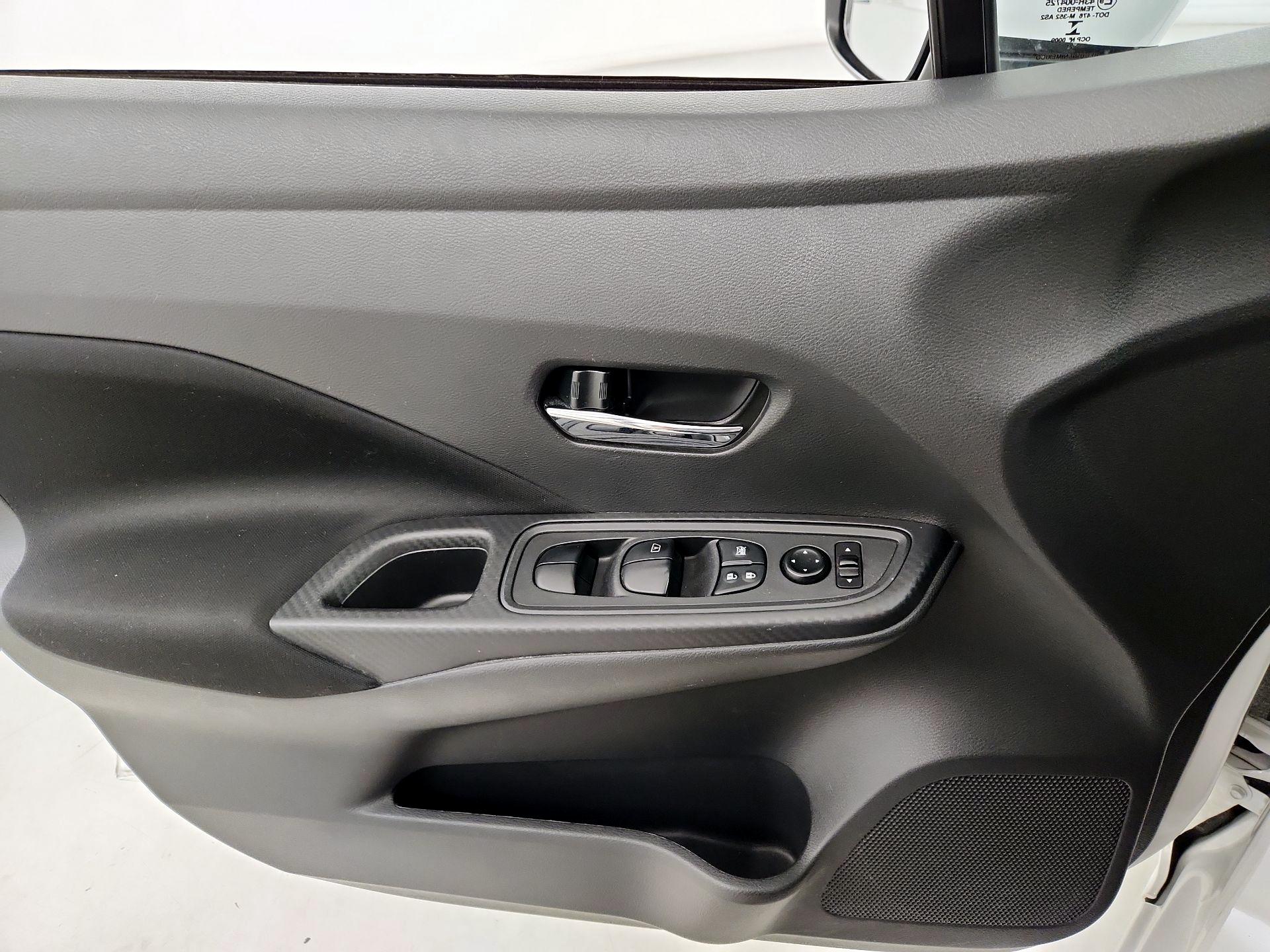 Thumbnail: 2021 Nissan Versa - 12