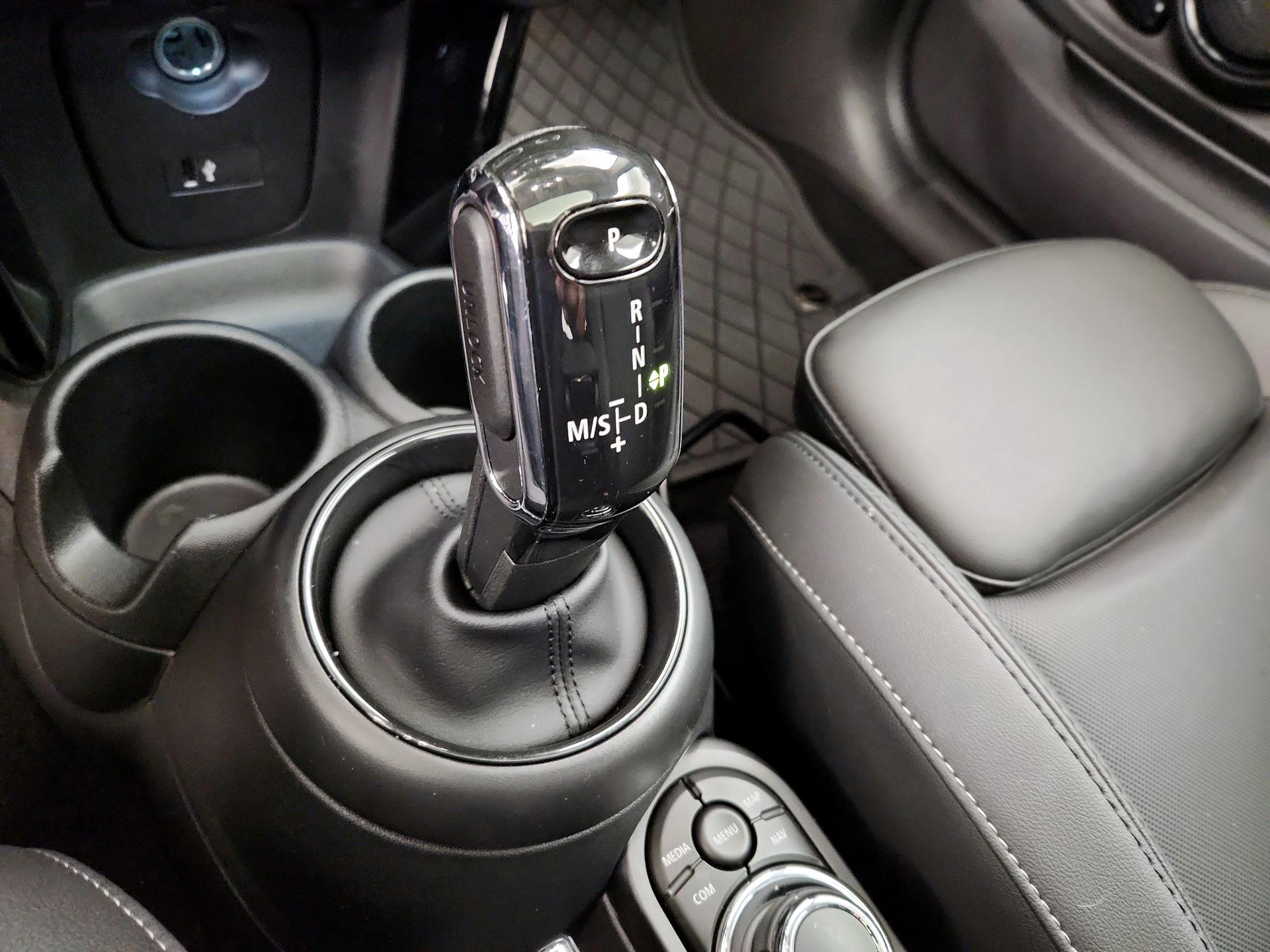 Thumbnail: 2023 MINI Cooper Hardtop - 18