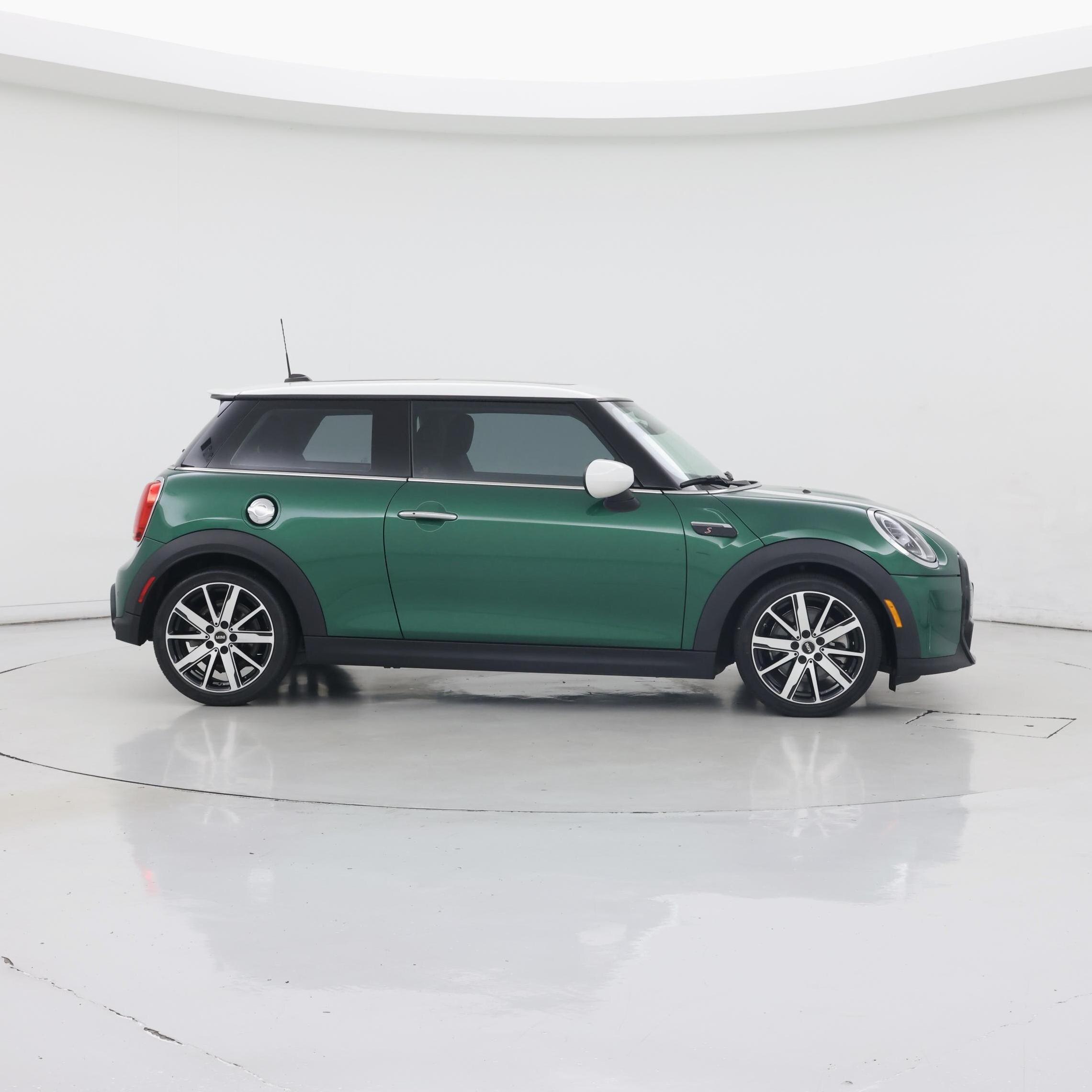 Thumbnail: 2023 MINI Cooper Hardtop - 7