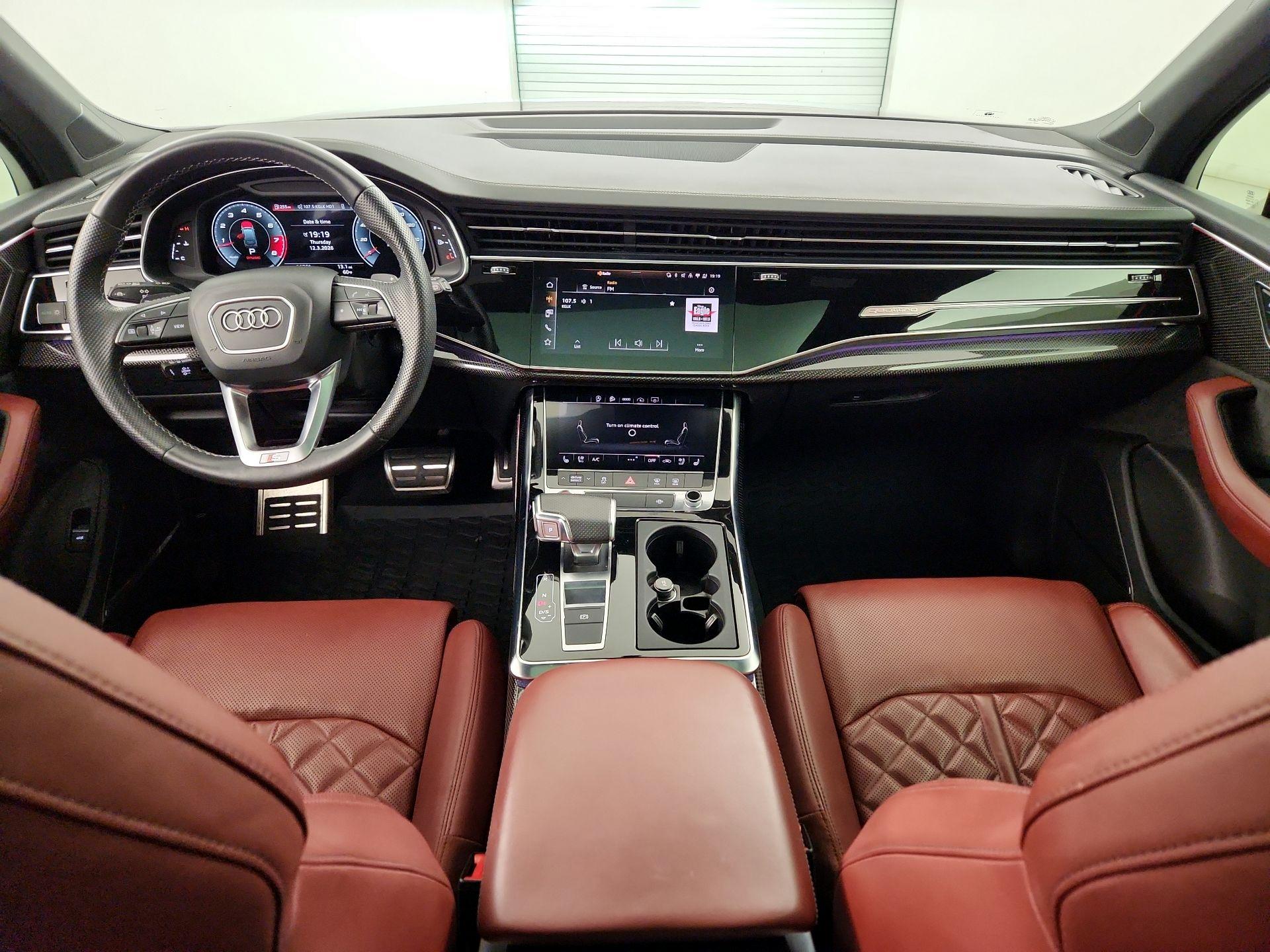 Thumbnail: 2022 Audi SQ7 - 9