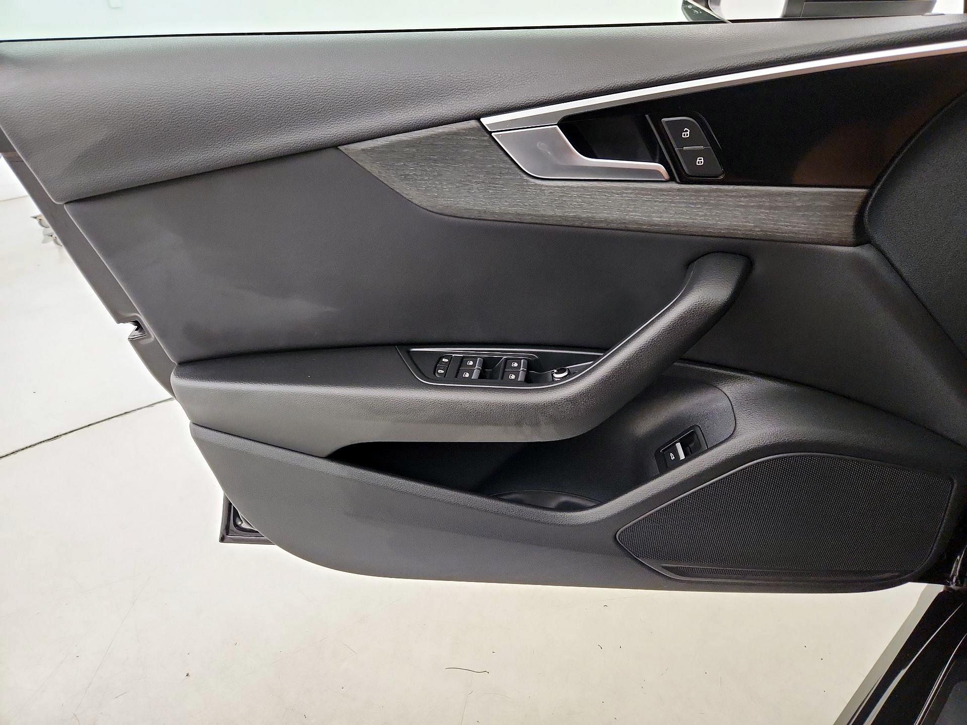 Thumbnail: 2020 Audi A4 - 12