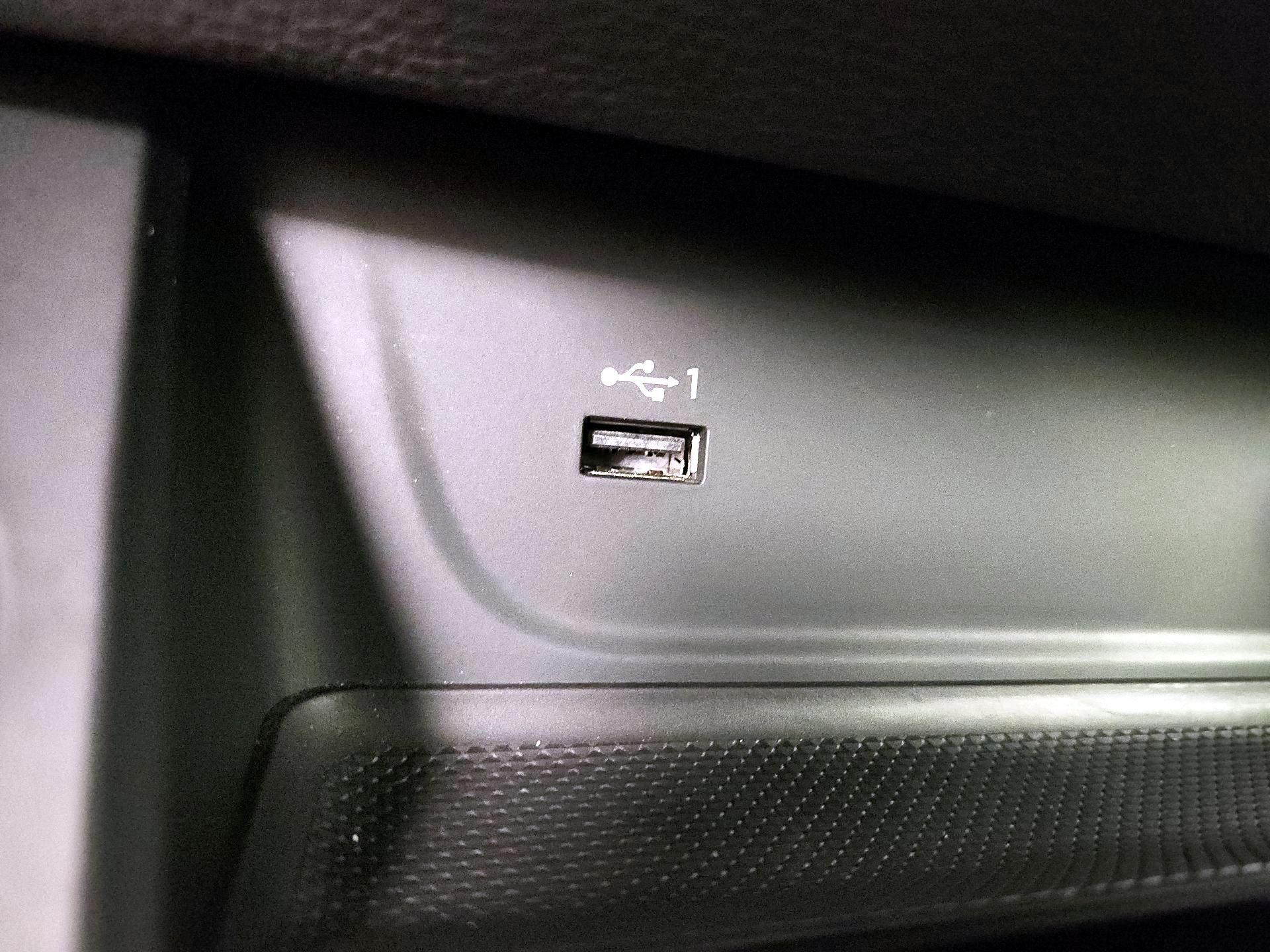 Thumbnail: 2020 Audi A4 - 18