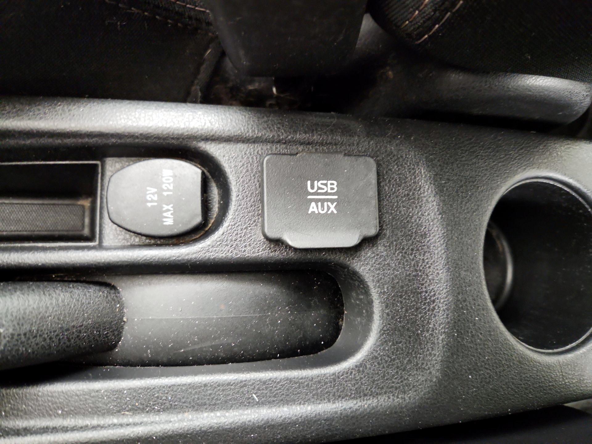 Thumbnail: 2015 Nissan Versa - 17