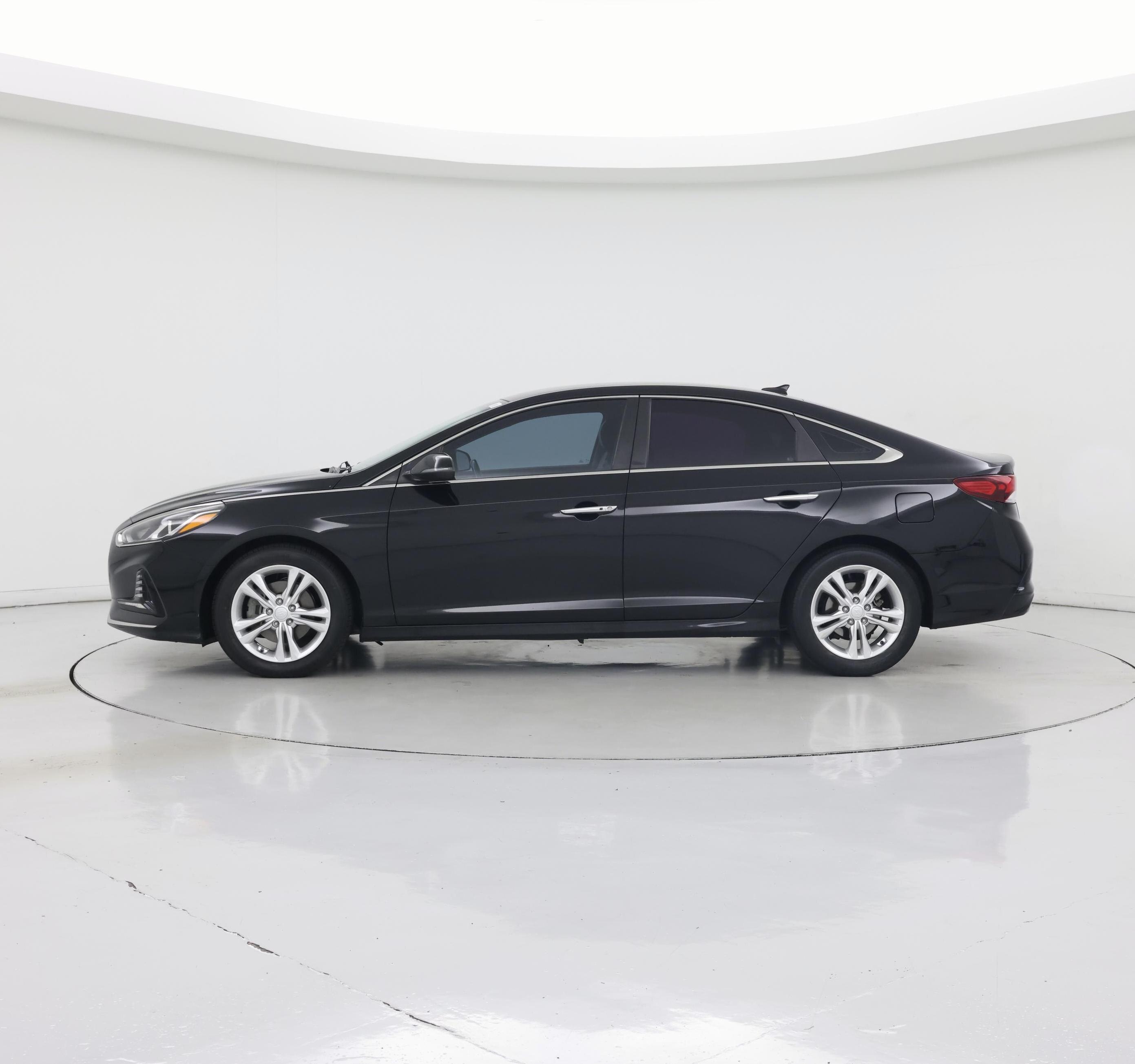 Thumbnail: 2018 Hyundai Sonata - 3