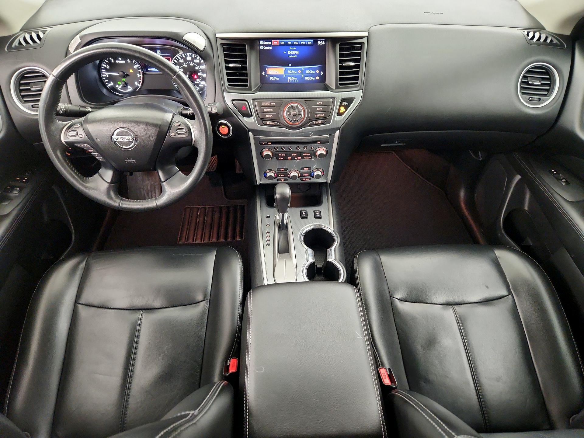 Thumbnail: 2017 Nissan Pathfinder - 9