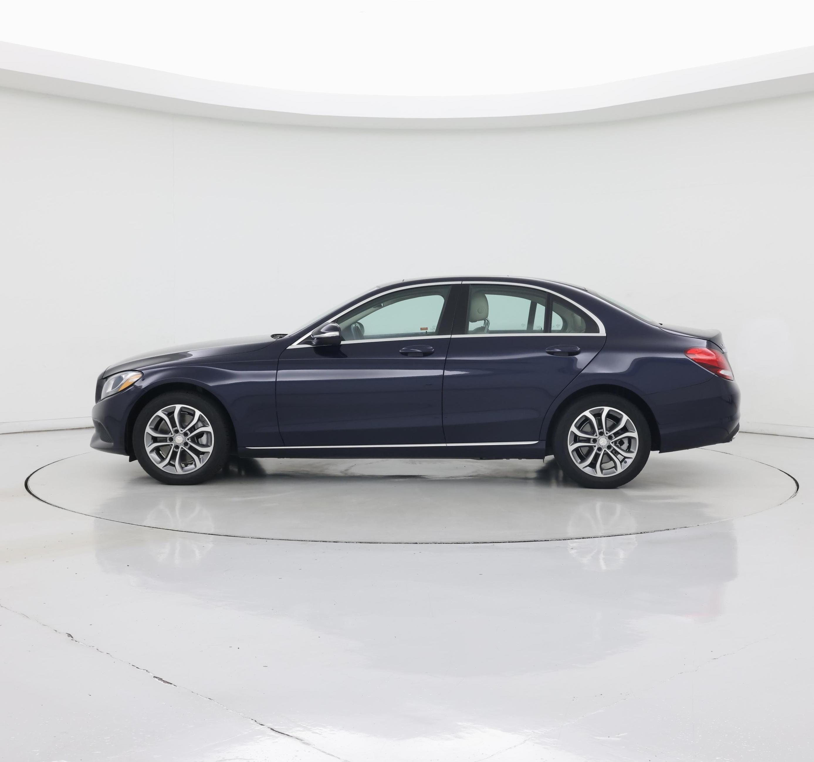 Thumbnail: 2015 Mercedes-Benz C-Class - 3