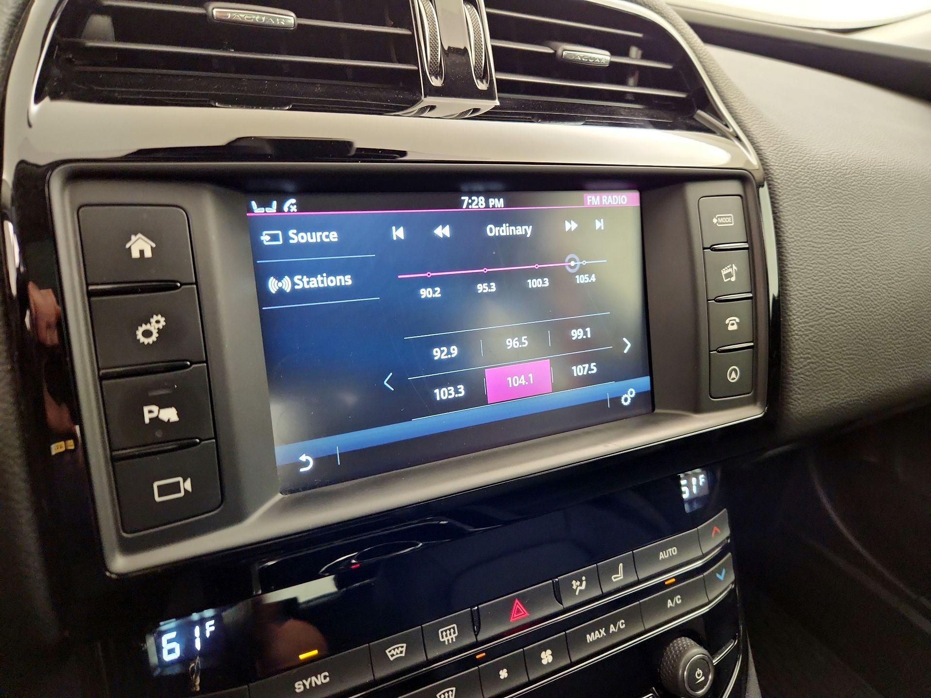 Thumbnail: 2017 Jaguar XE - 15