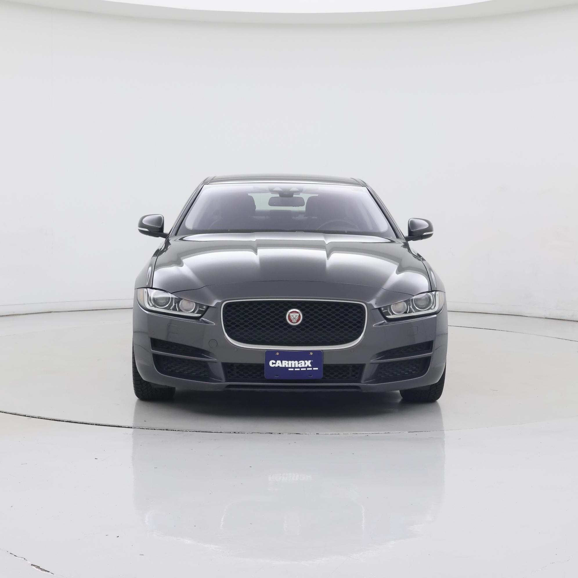 Thumbnail: 2017 Jaguar XE - 5