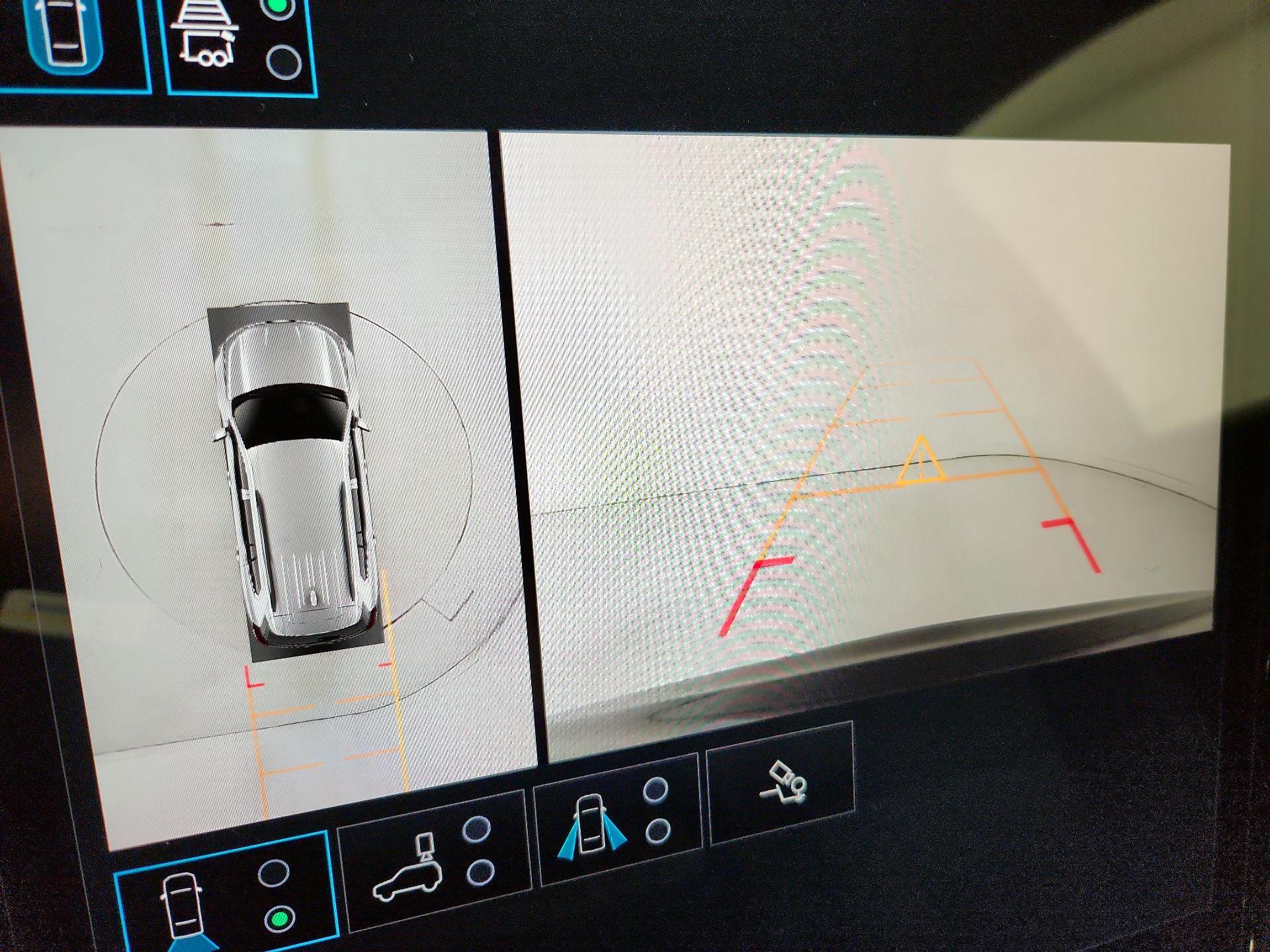 Thumbnail: 2025 GMC Acadia - 14